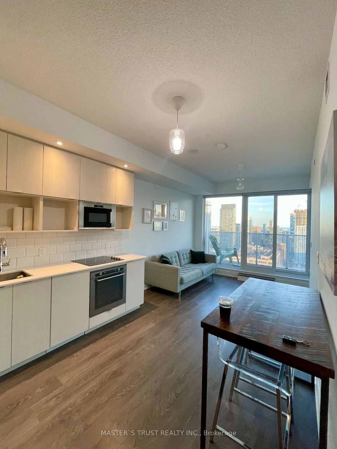 89 Mcgill Street, #2809