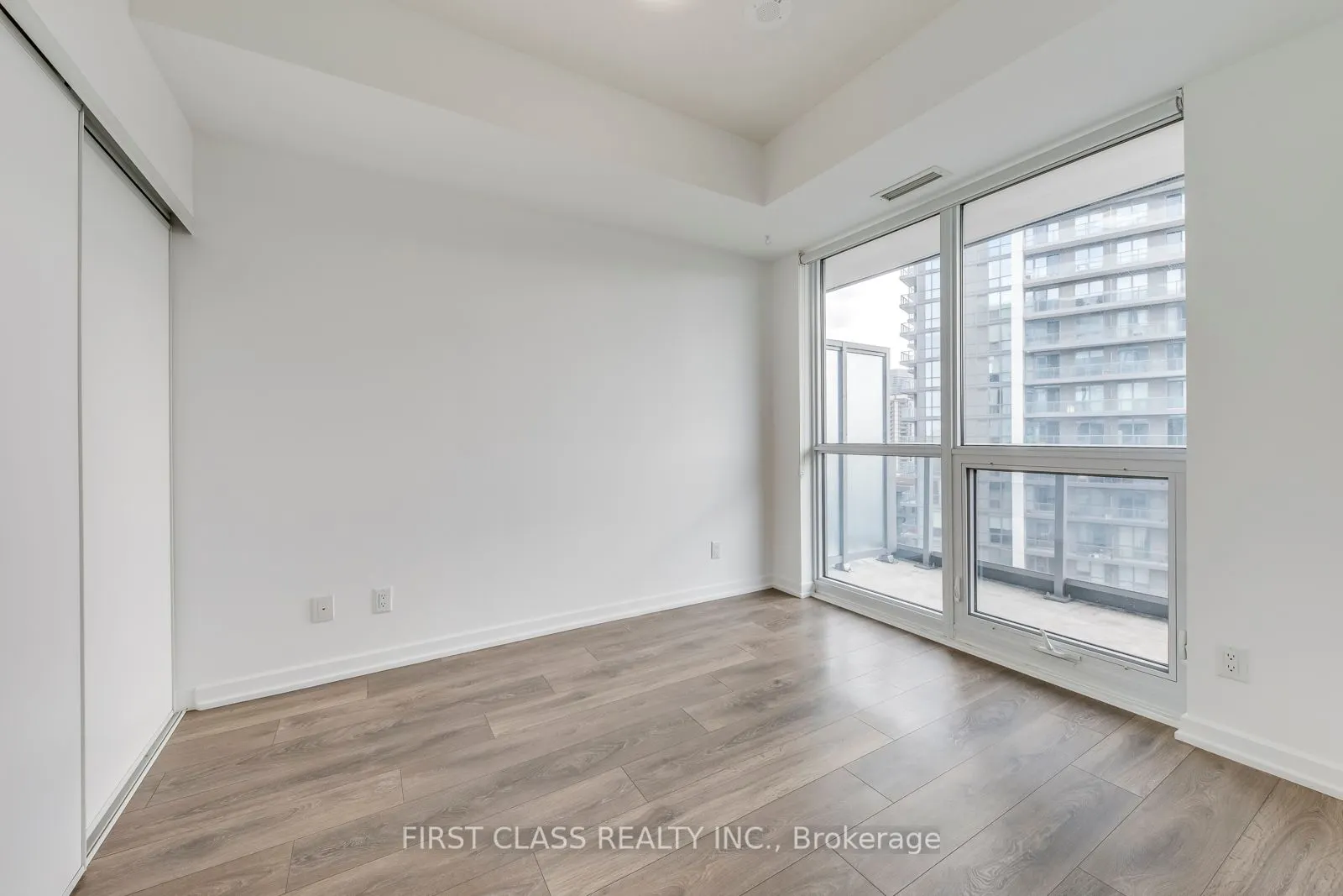 36 Forest Manor Road, #801