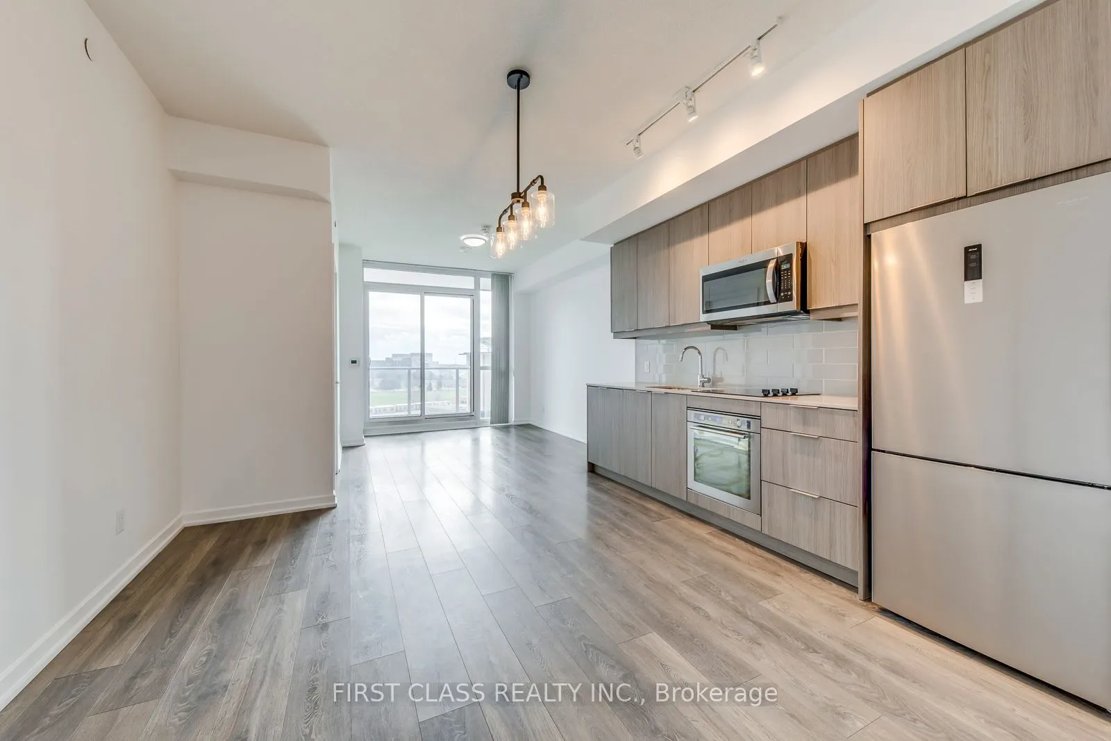 36 Forest Manor Road, #801