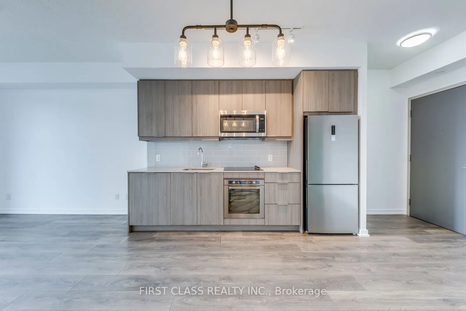 36 Forest Manor Road, #801