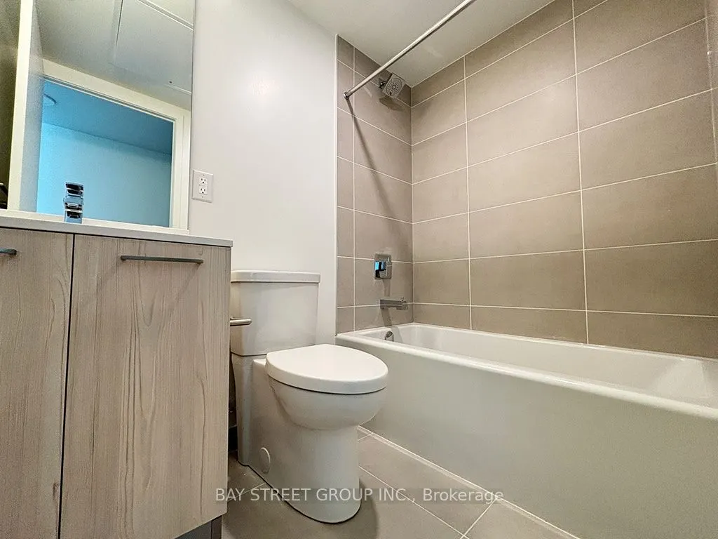 65 Mutual Street #1805