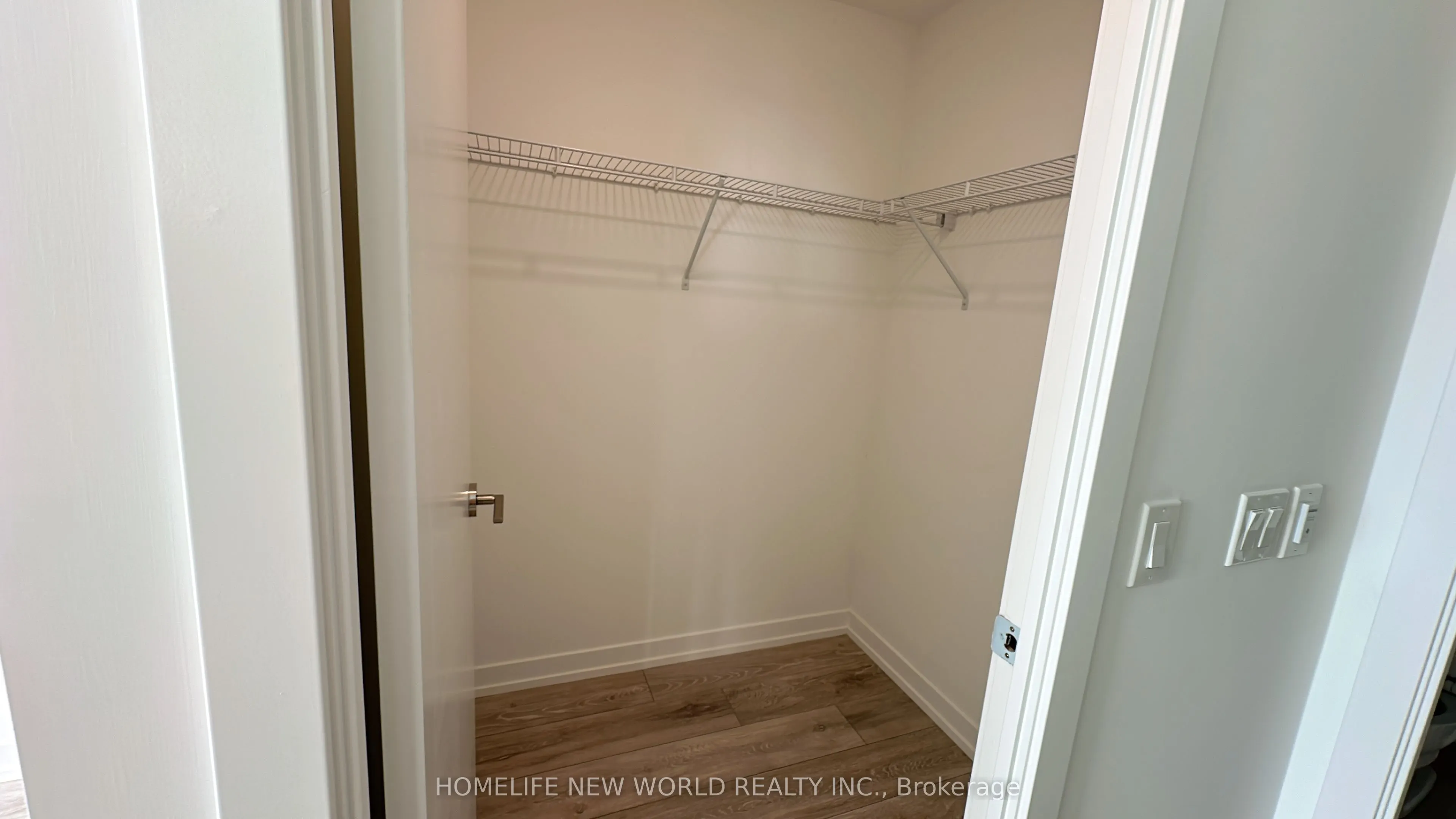 2020 Bathurst Street, #1621