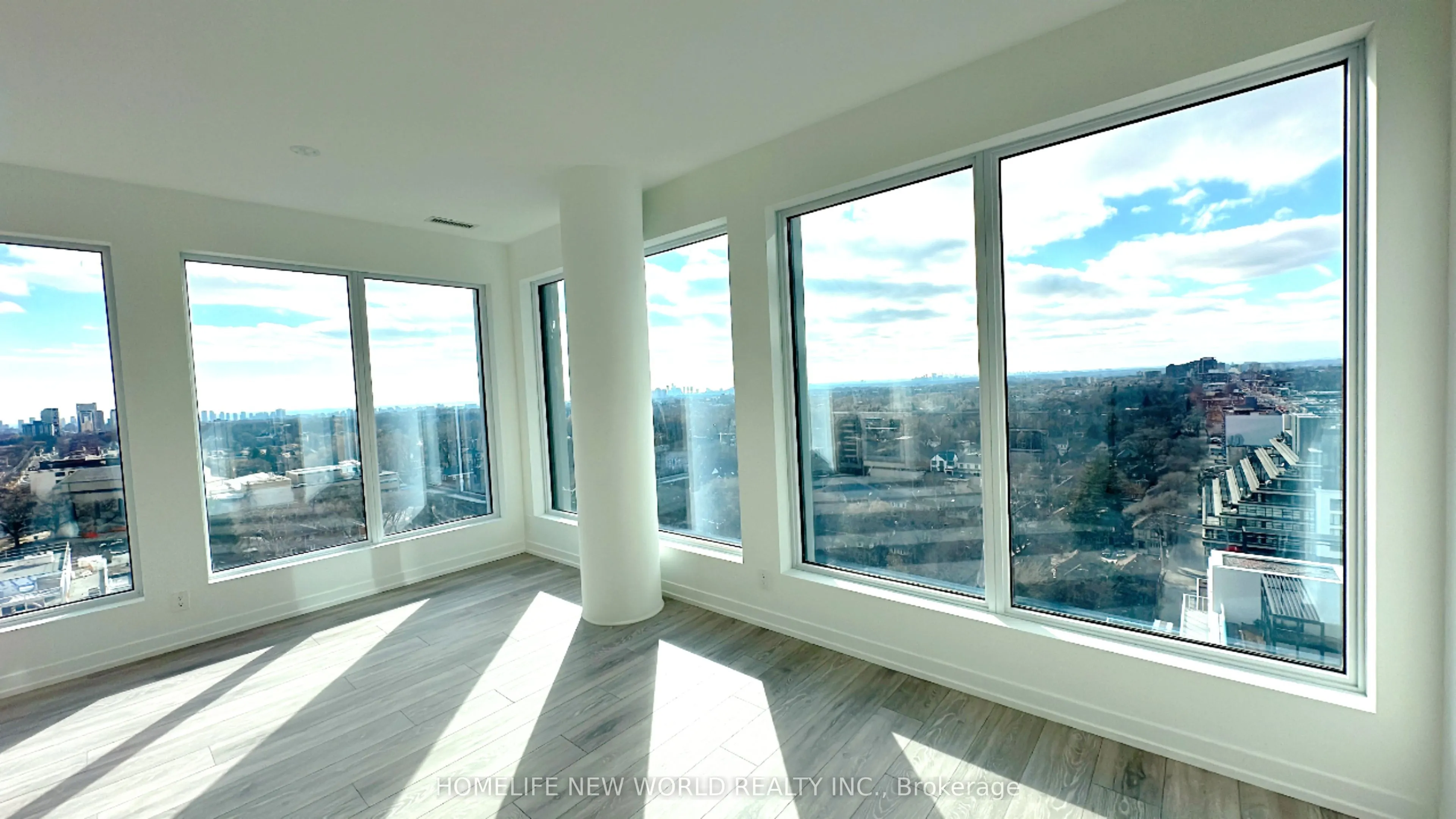 2020 Bathurst Street, #1621