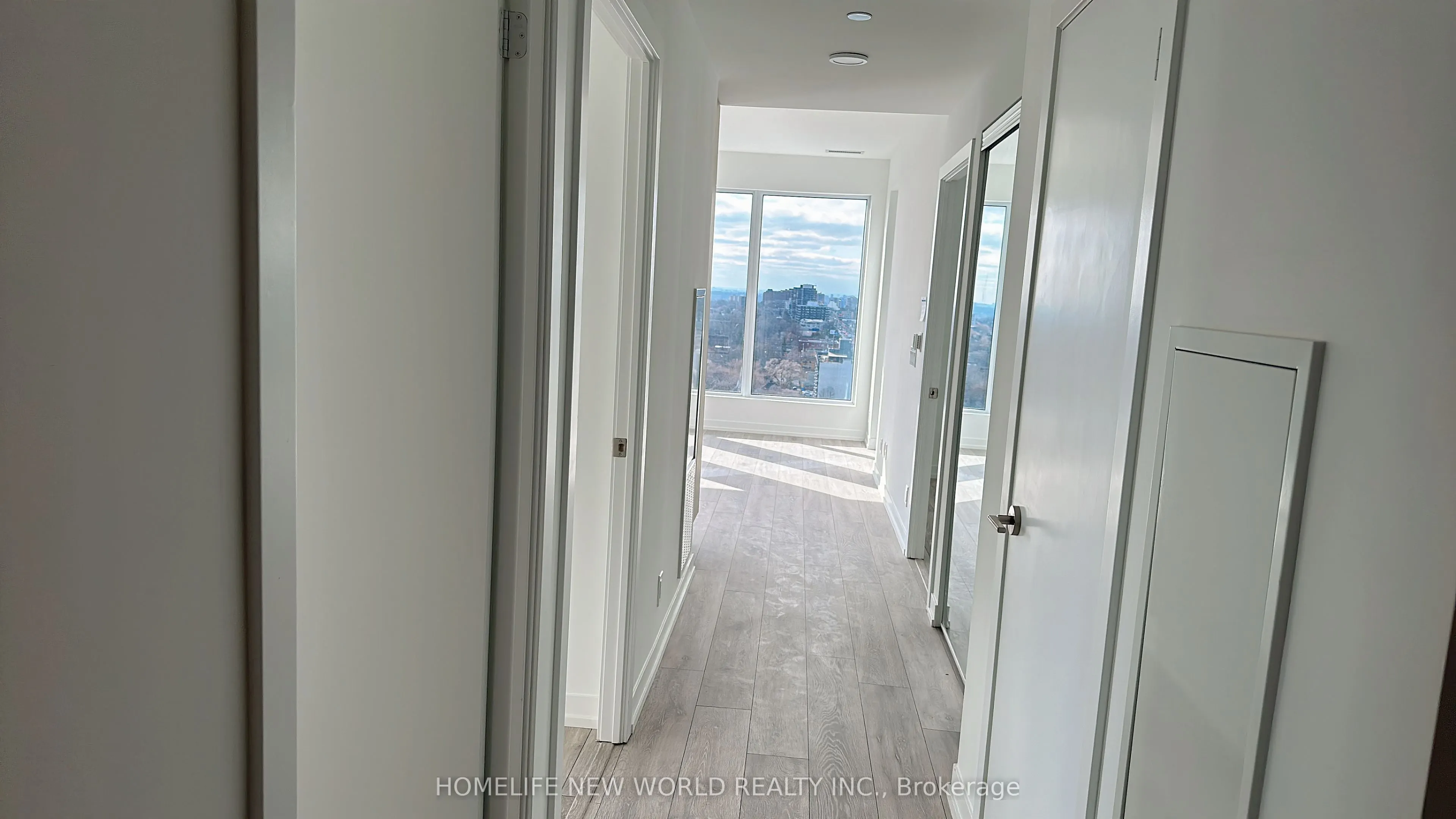 2020 Bathurst Street, #1621