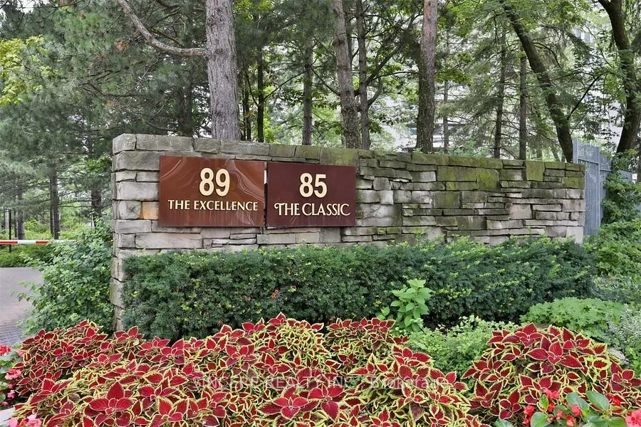 85 Skymark Drive, #1005