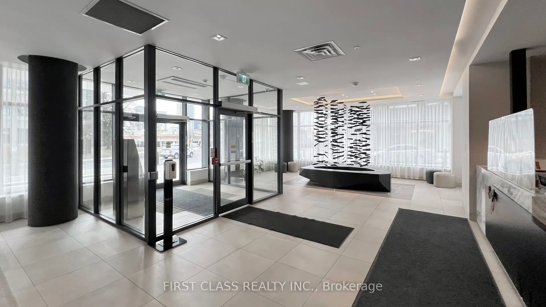 180 Fairview Mall Drive, #1601