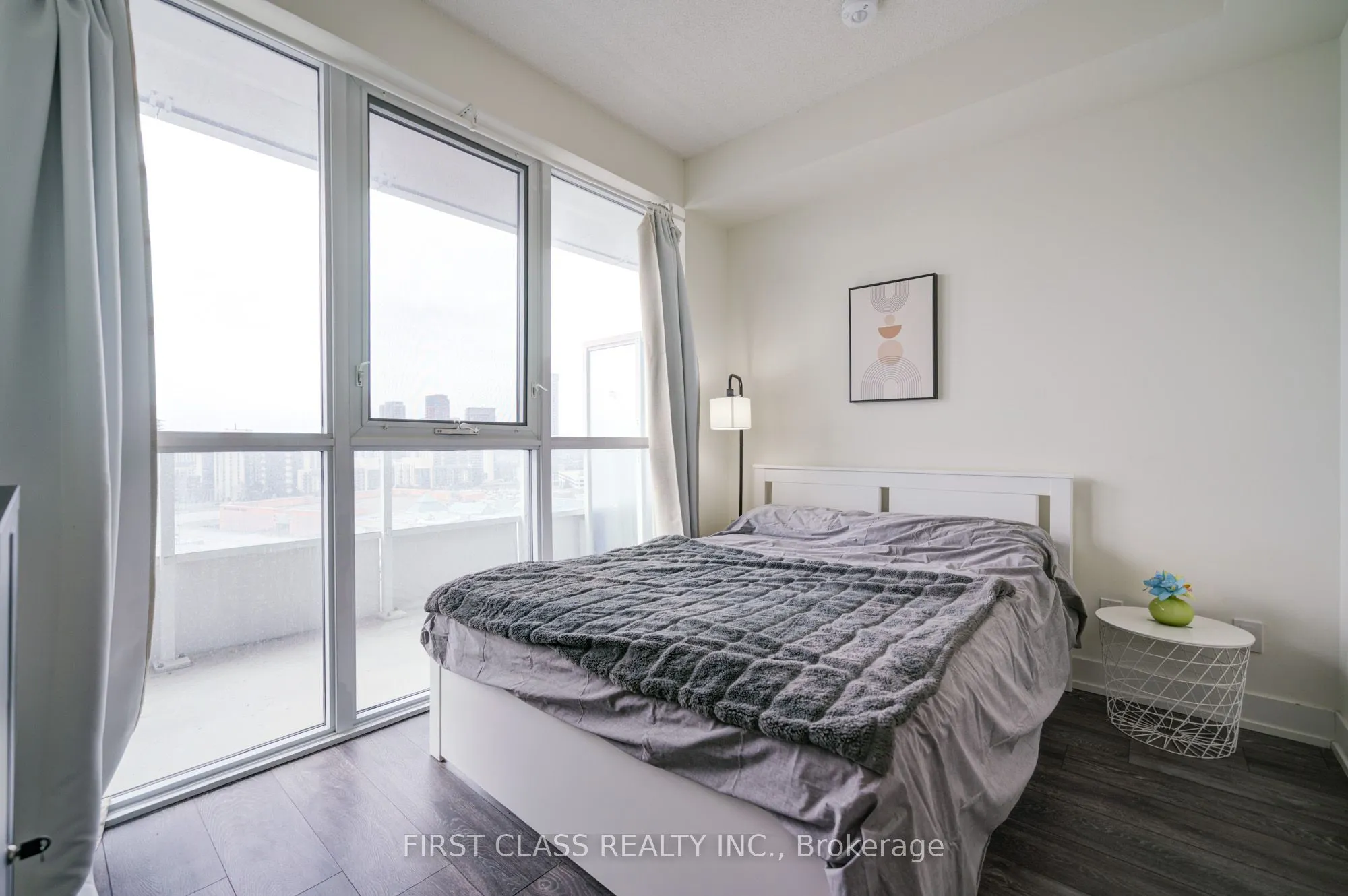 180 Fairview Mall Drive, #1601