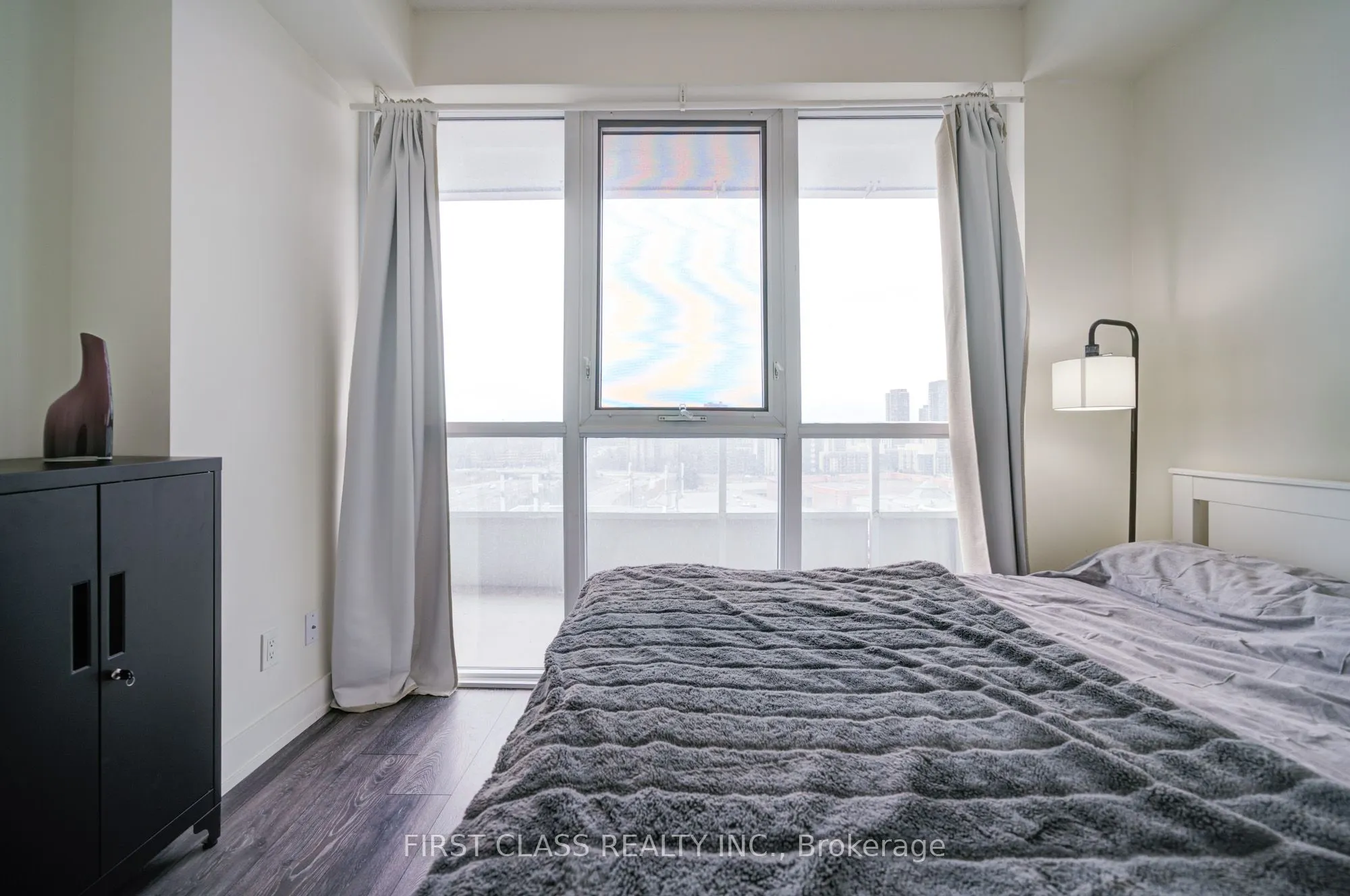 180 Fairview Mall Drive, #1601