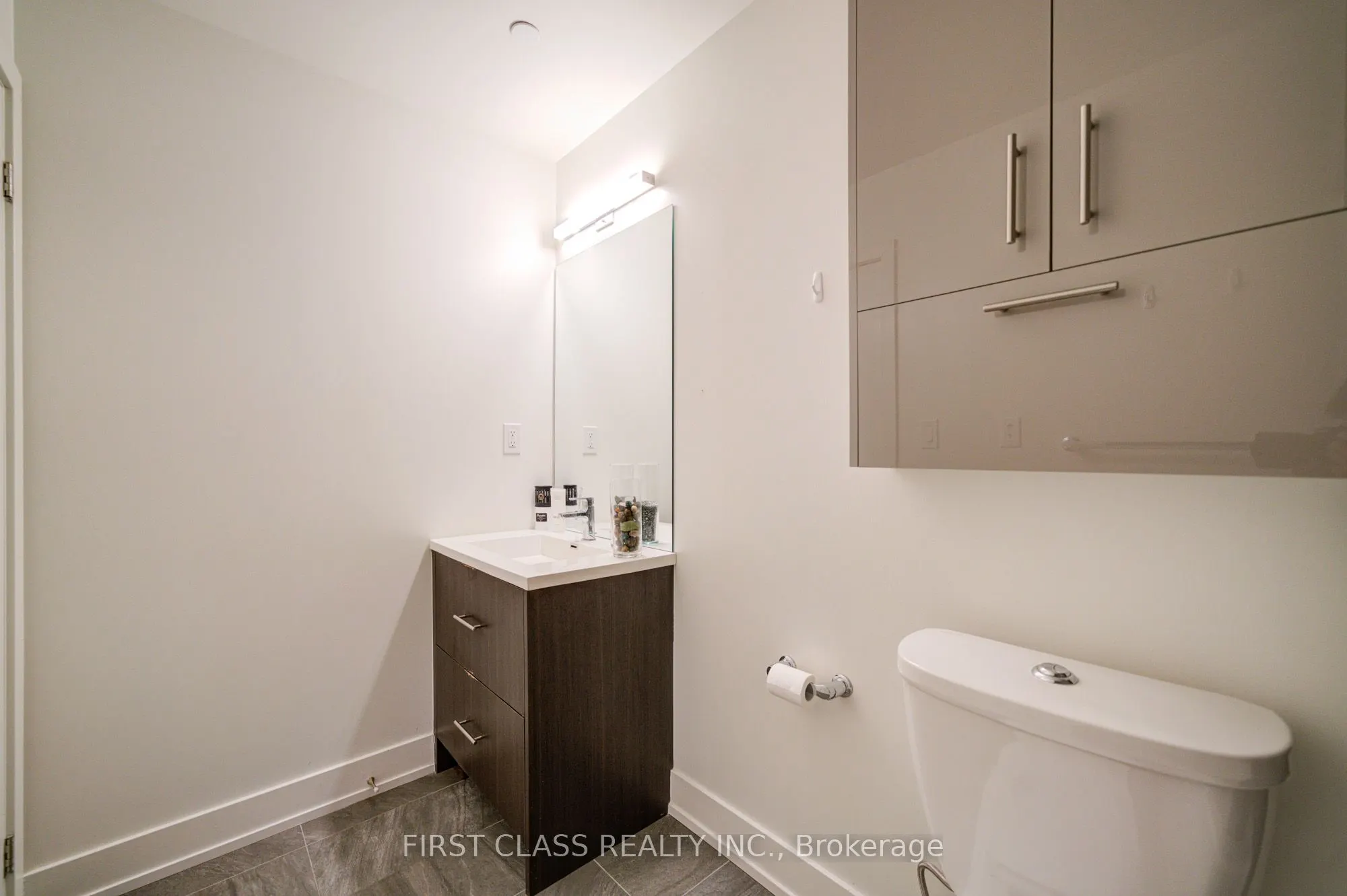 180 Fairview Mall Drive, #1601