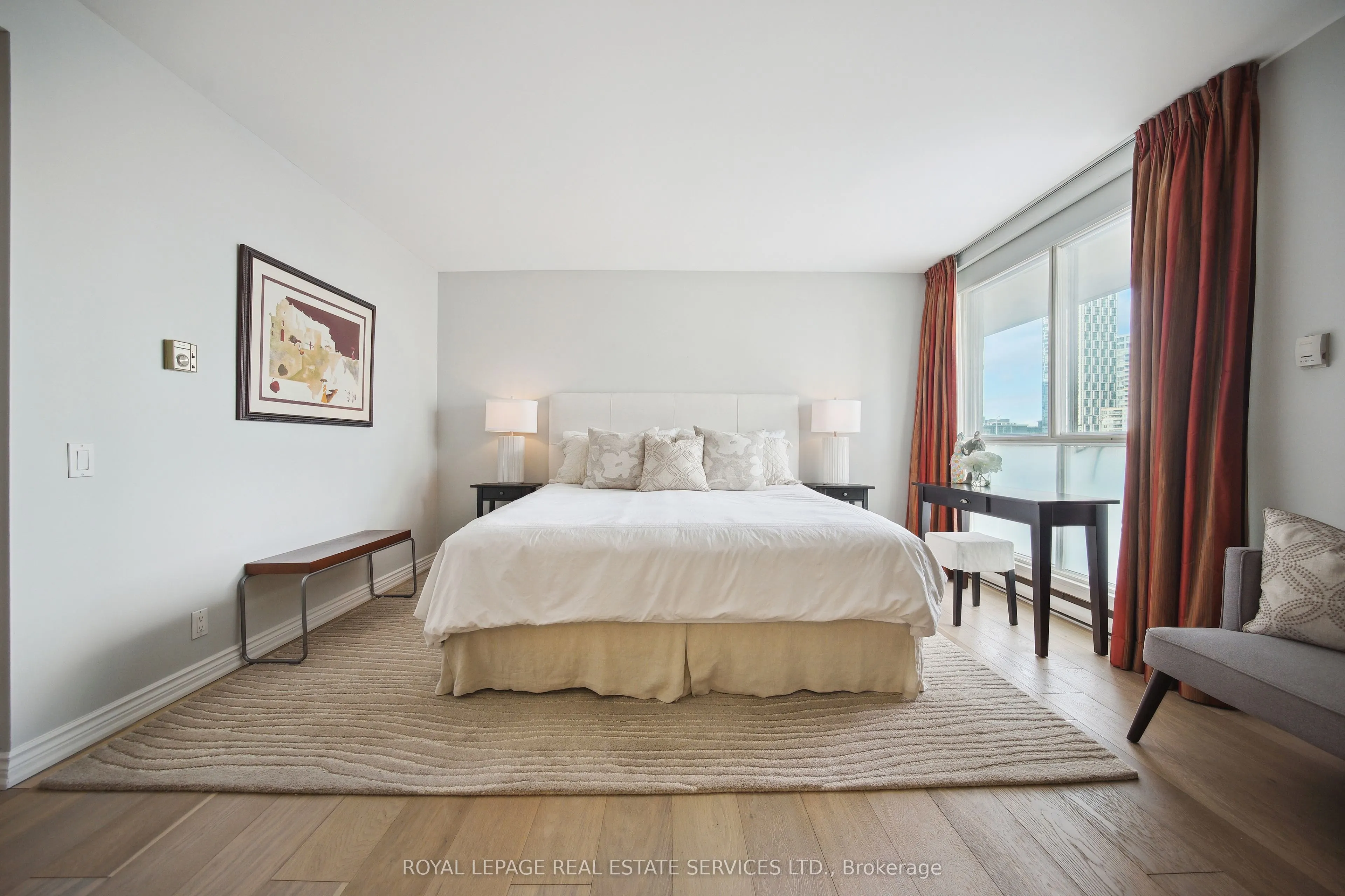 480 Queens Quay W #601