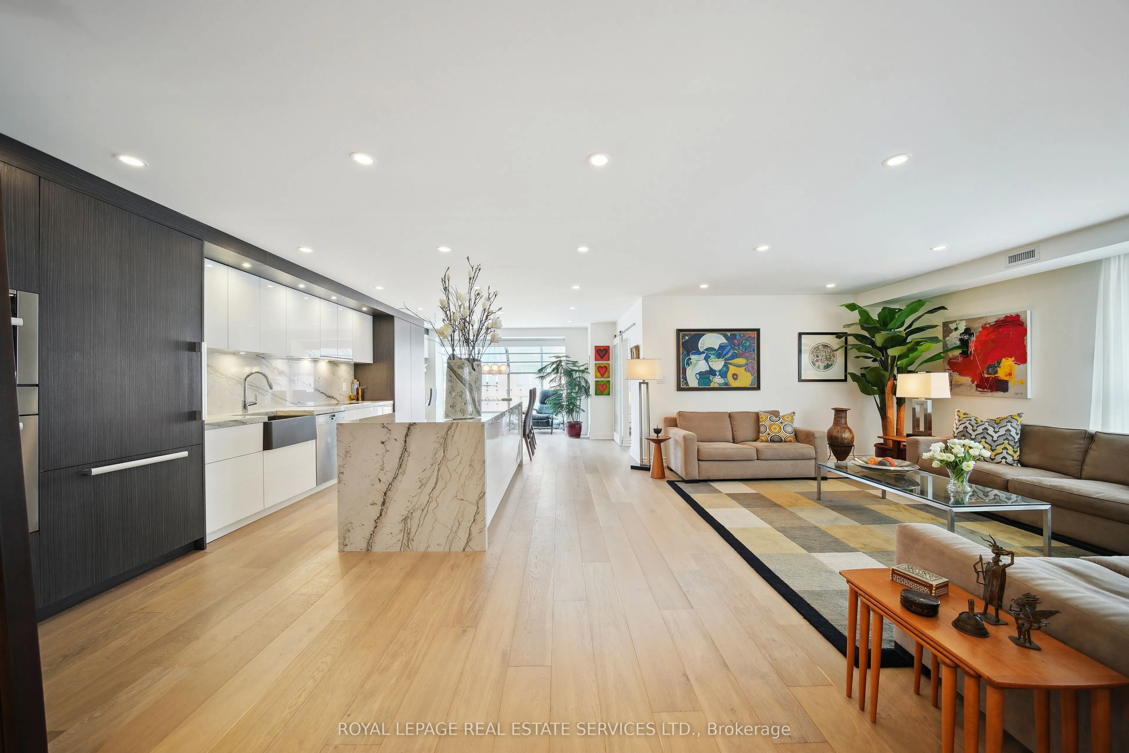 480 Queens Quay W #601
