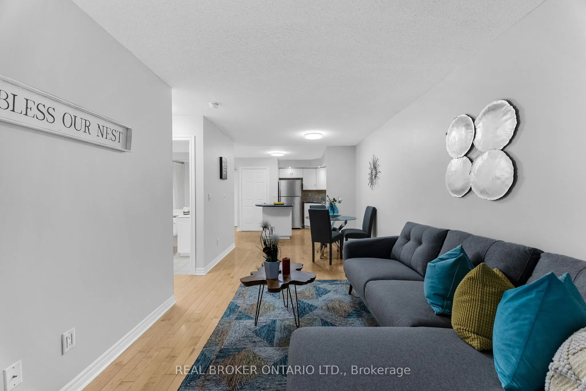 250 Wellington Street, #1227