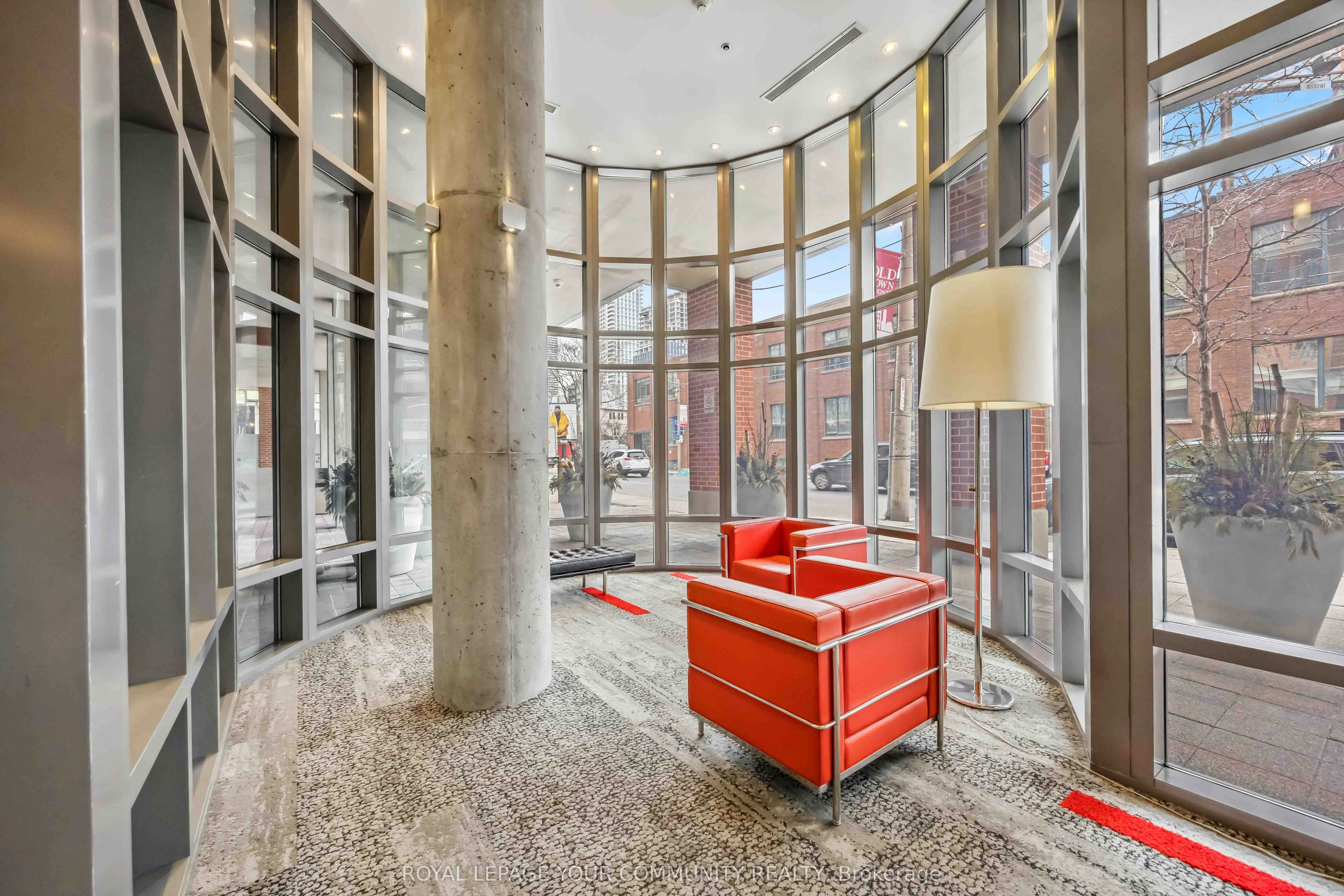 255 Richmond Street E, #1010