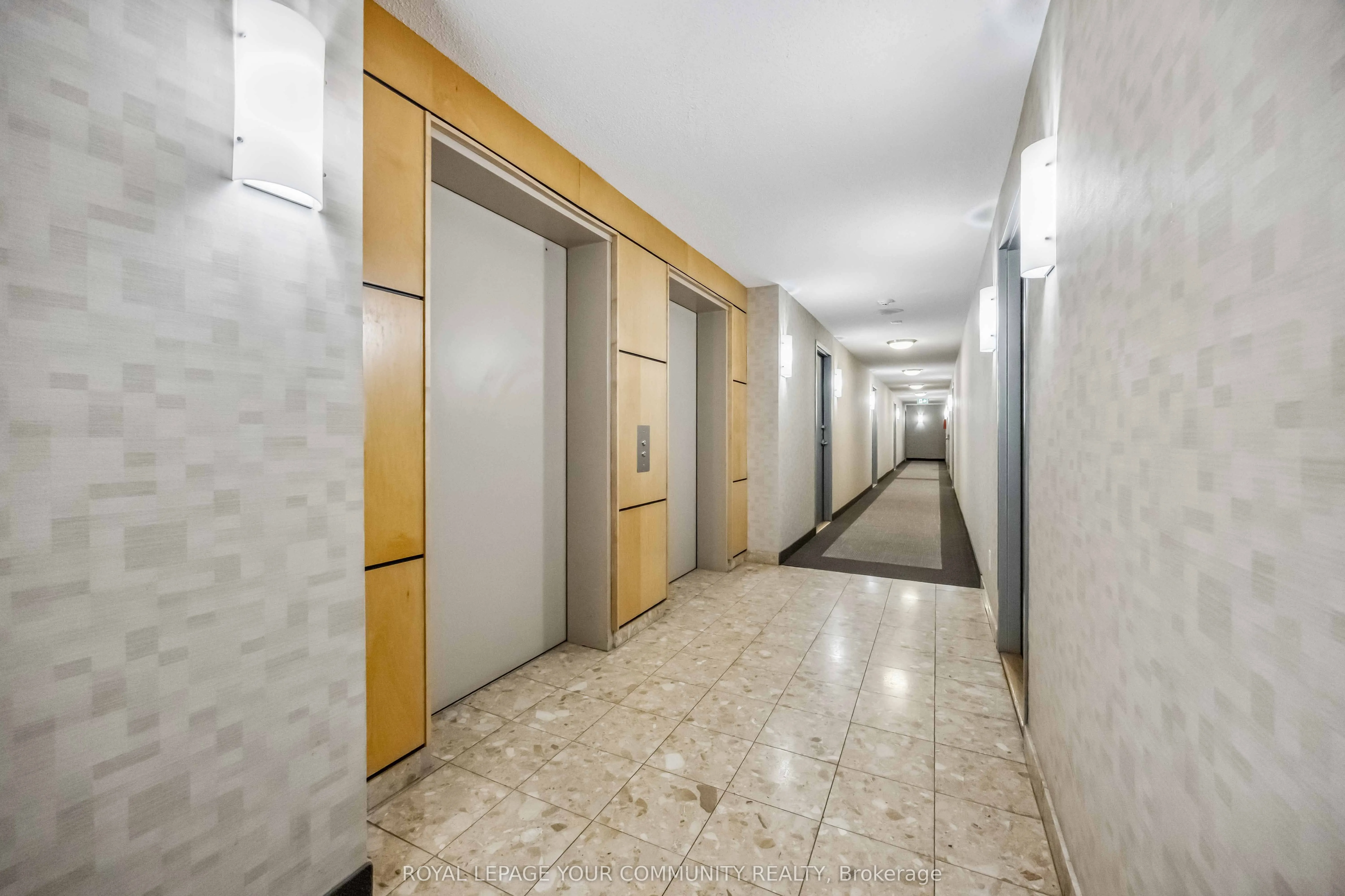 255 Richmond Street E, #1010