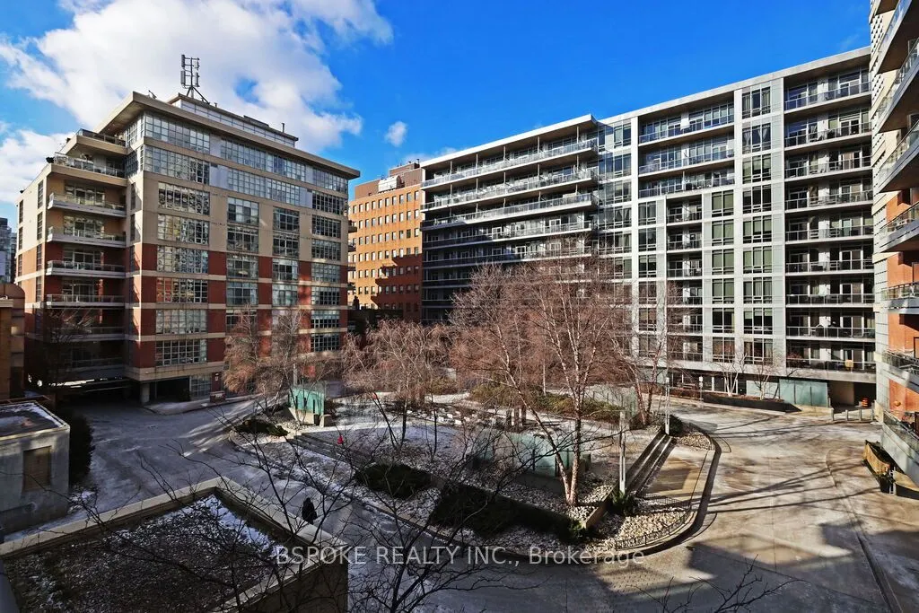 478 King Street W, #319