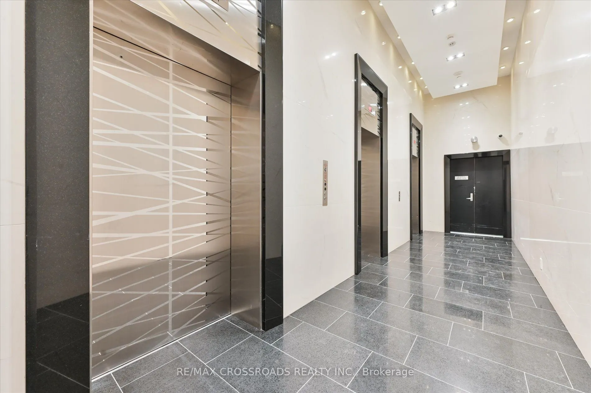 224 King Street W, #3006