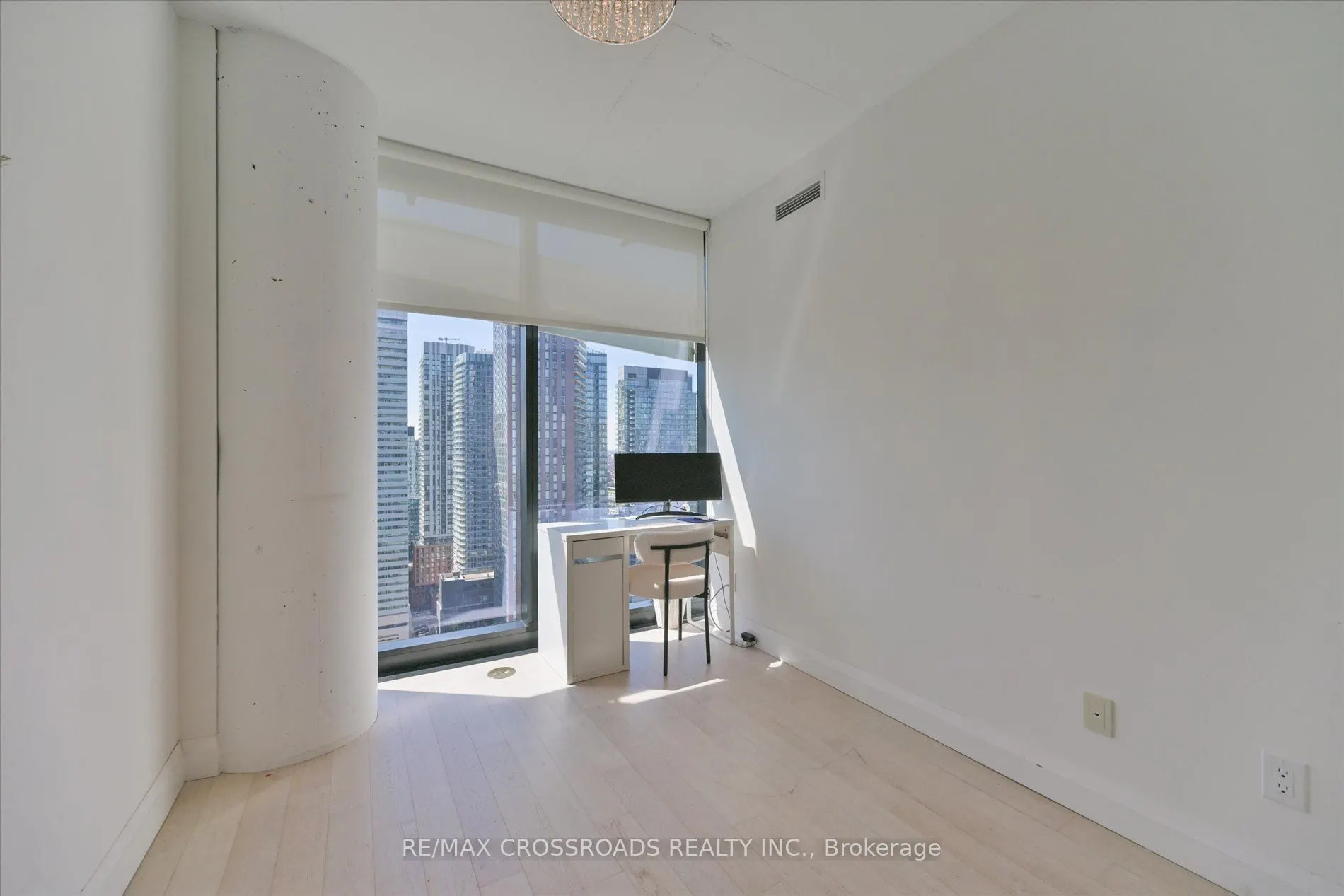 224 King Street W, #3006