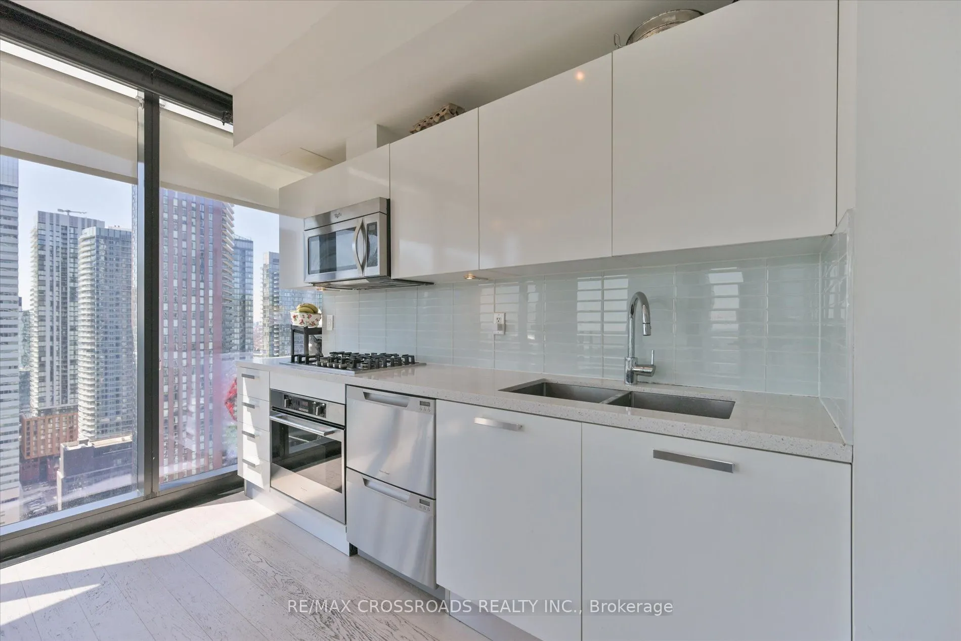 224 King Street W, #3006