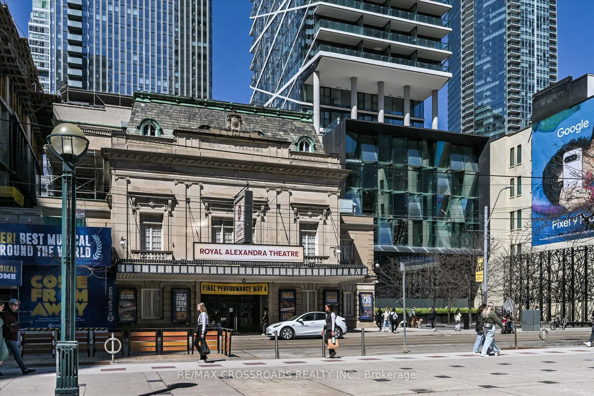224 King Street W, #3006