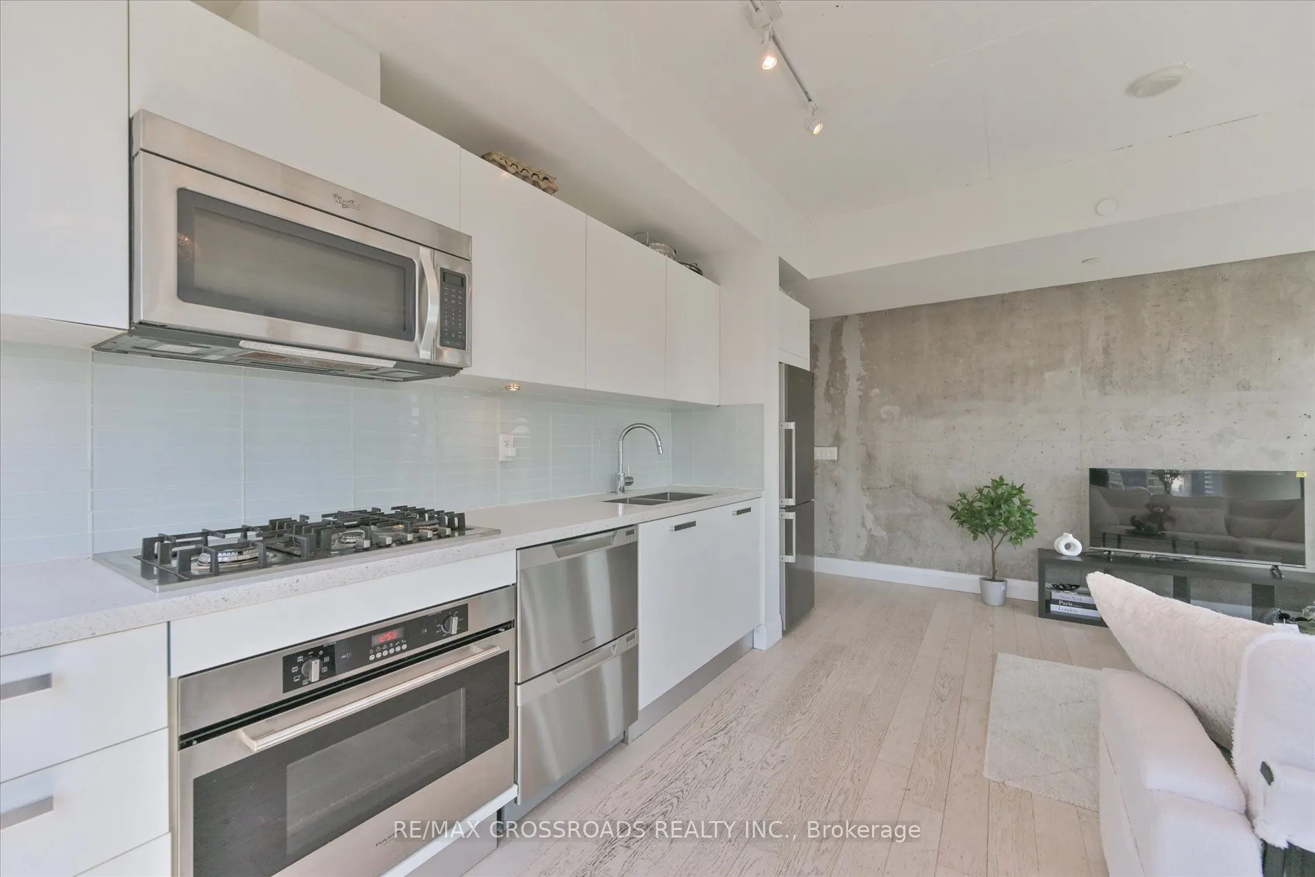 224 King Street W, #3006