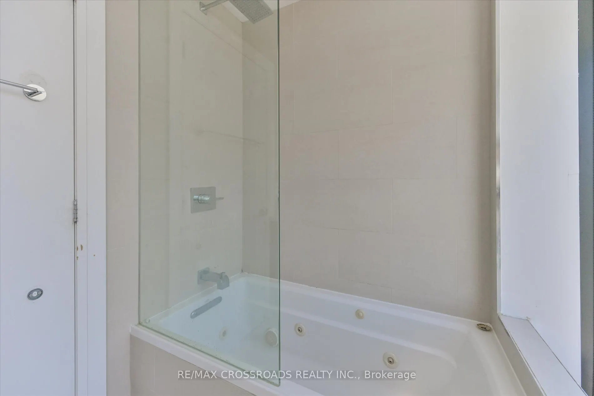 224 King Street W, #3006