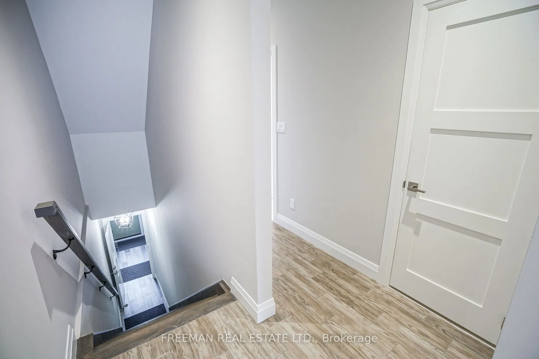 50 Russell Street, #2