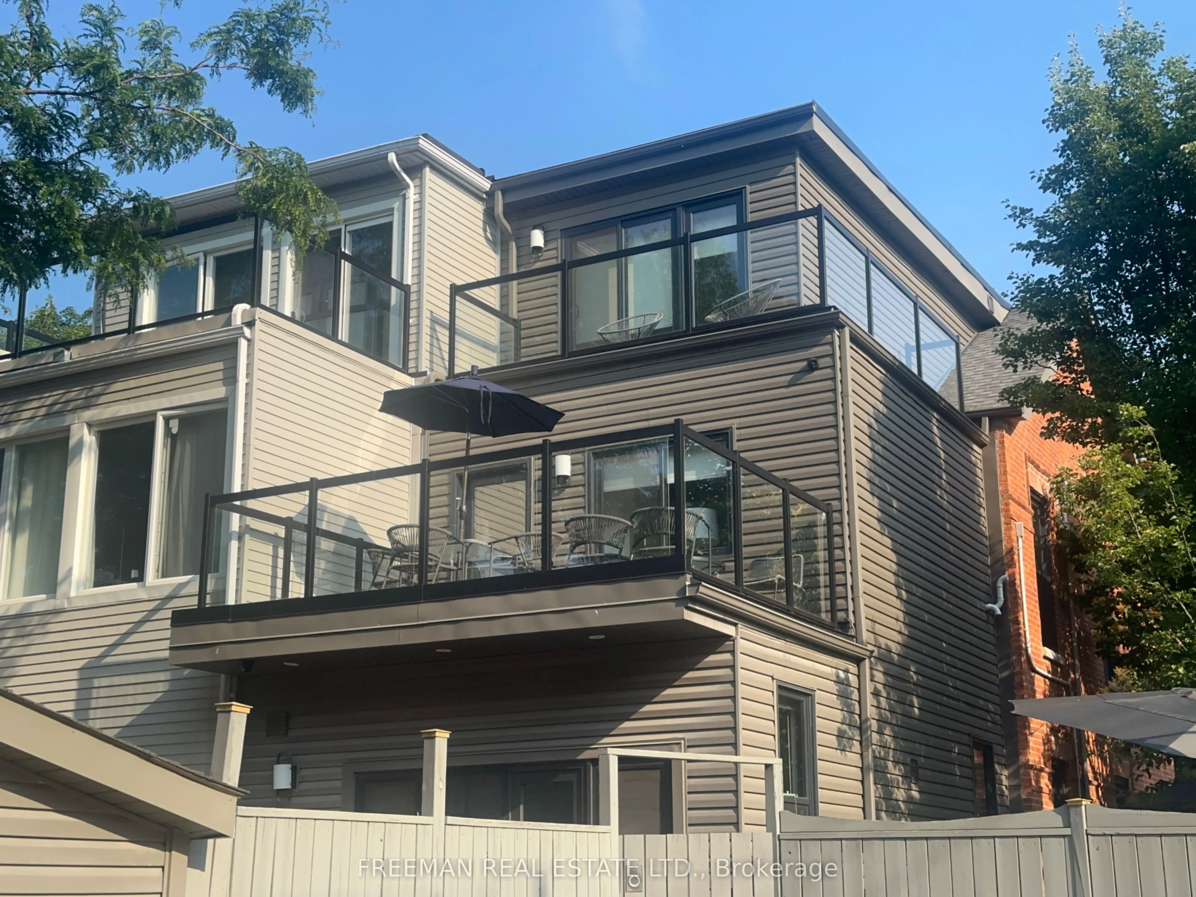 50 Russell Street, #2