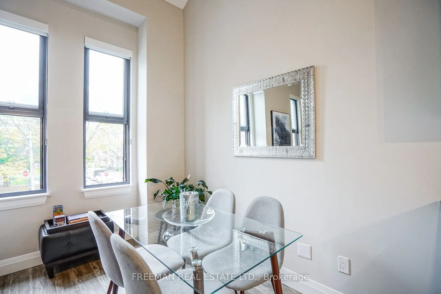 50 Russell Street, #2