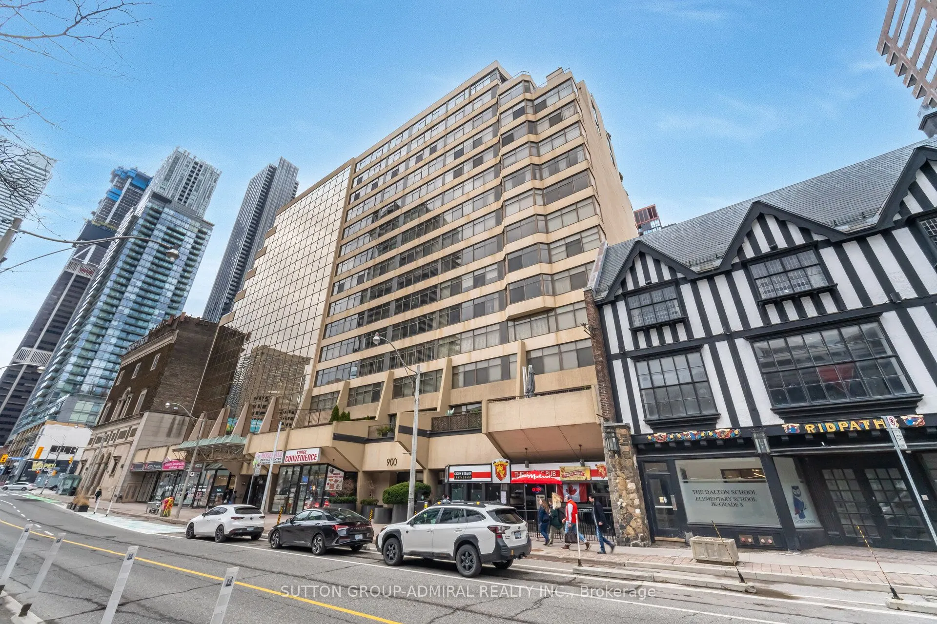 900 Yonge Street, #902