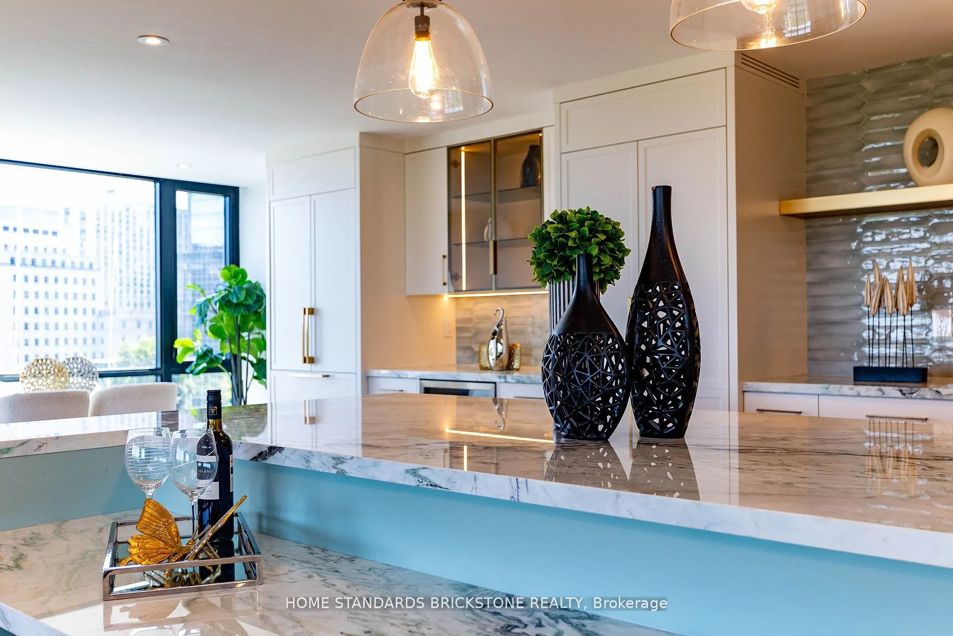 66 Collier Street, #9D