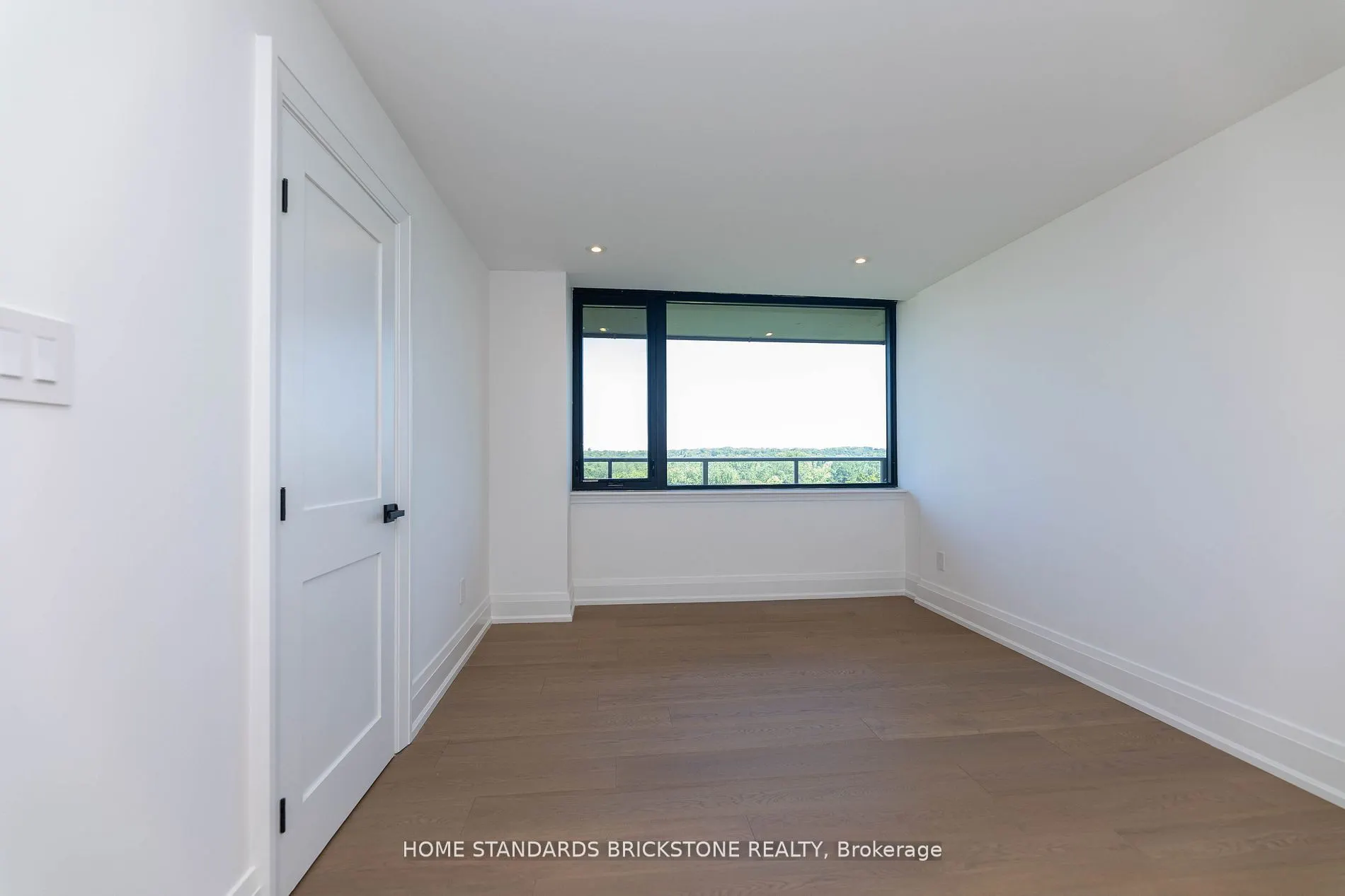 66 Collier Street, #9D
