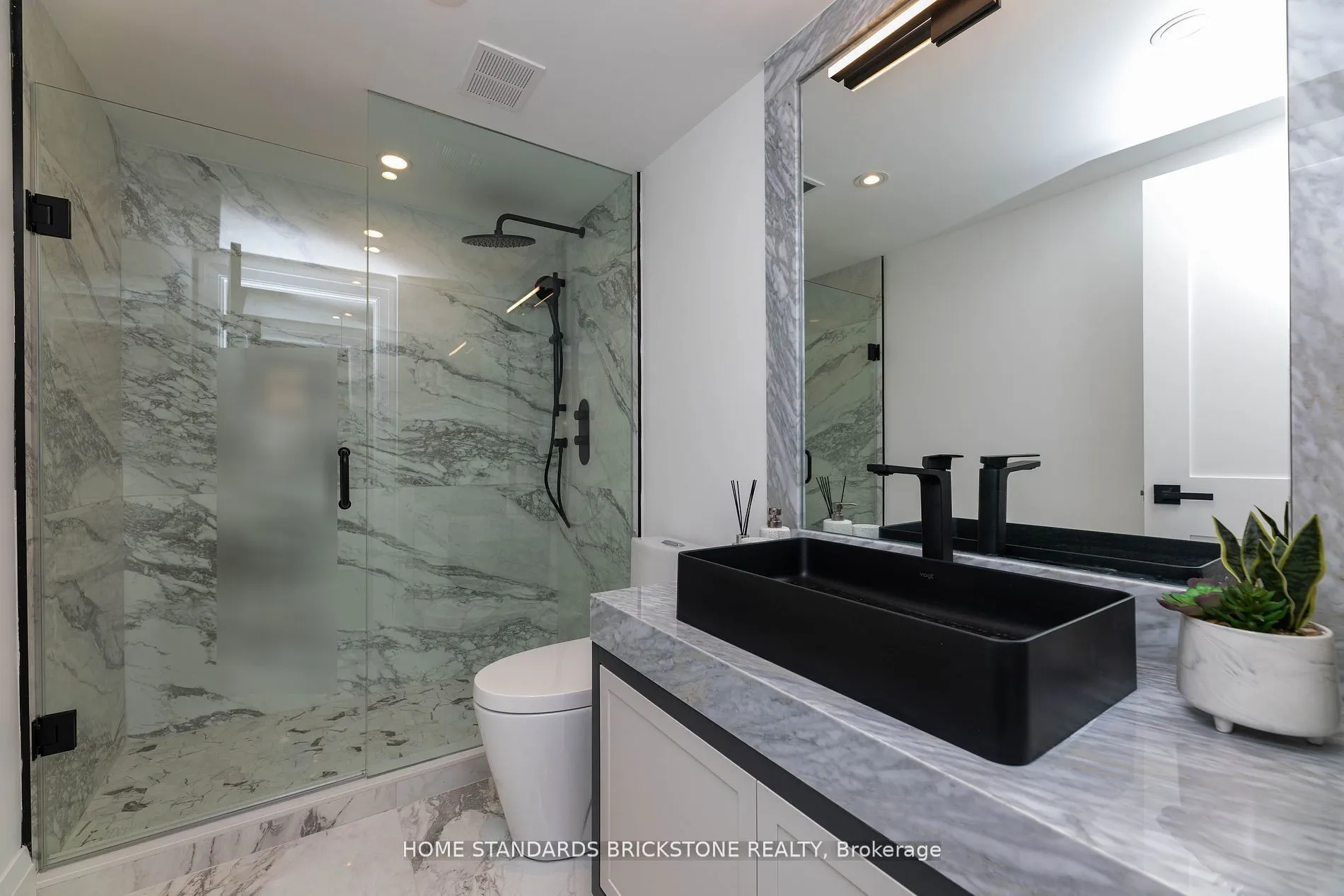 66 Collier Street, #9D