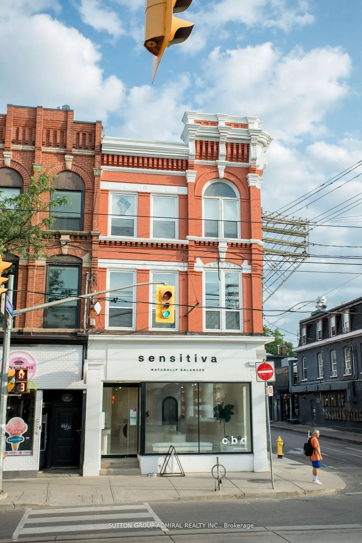 652 Queen Street W, #1