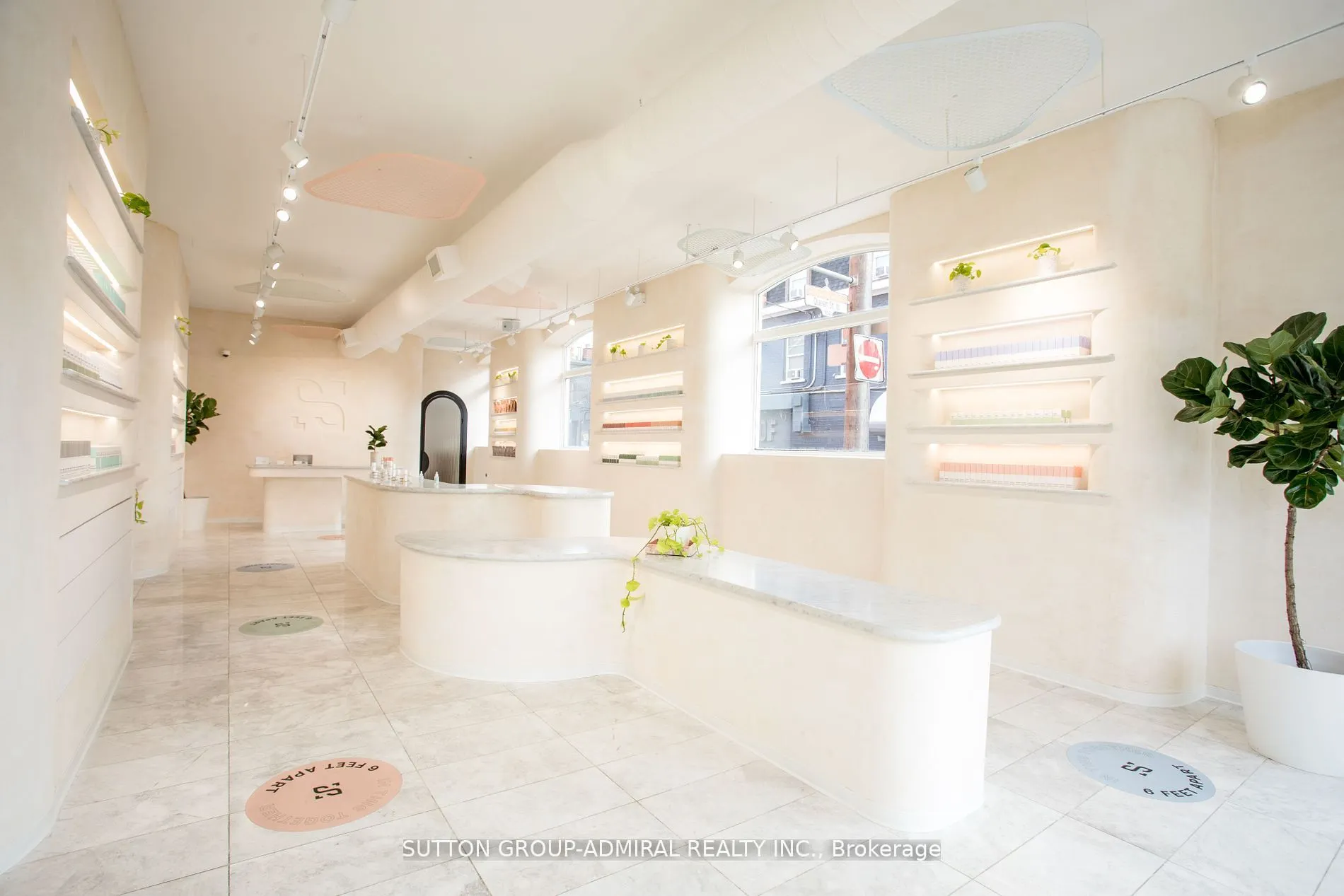 652 Queen Street W, #1