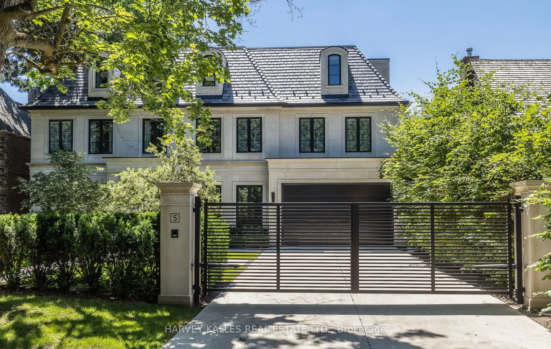 5 Dewbourne Avenue