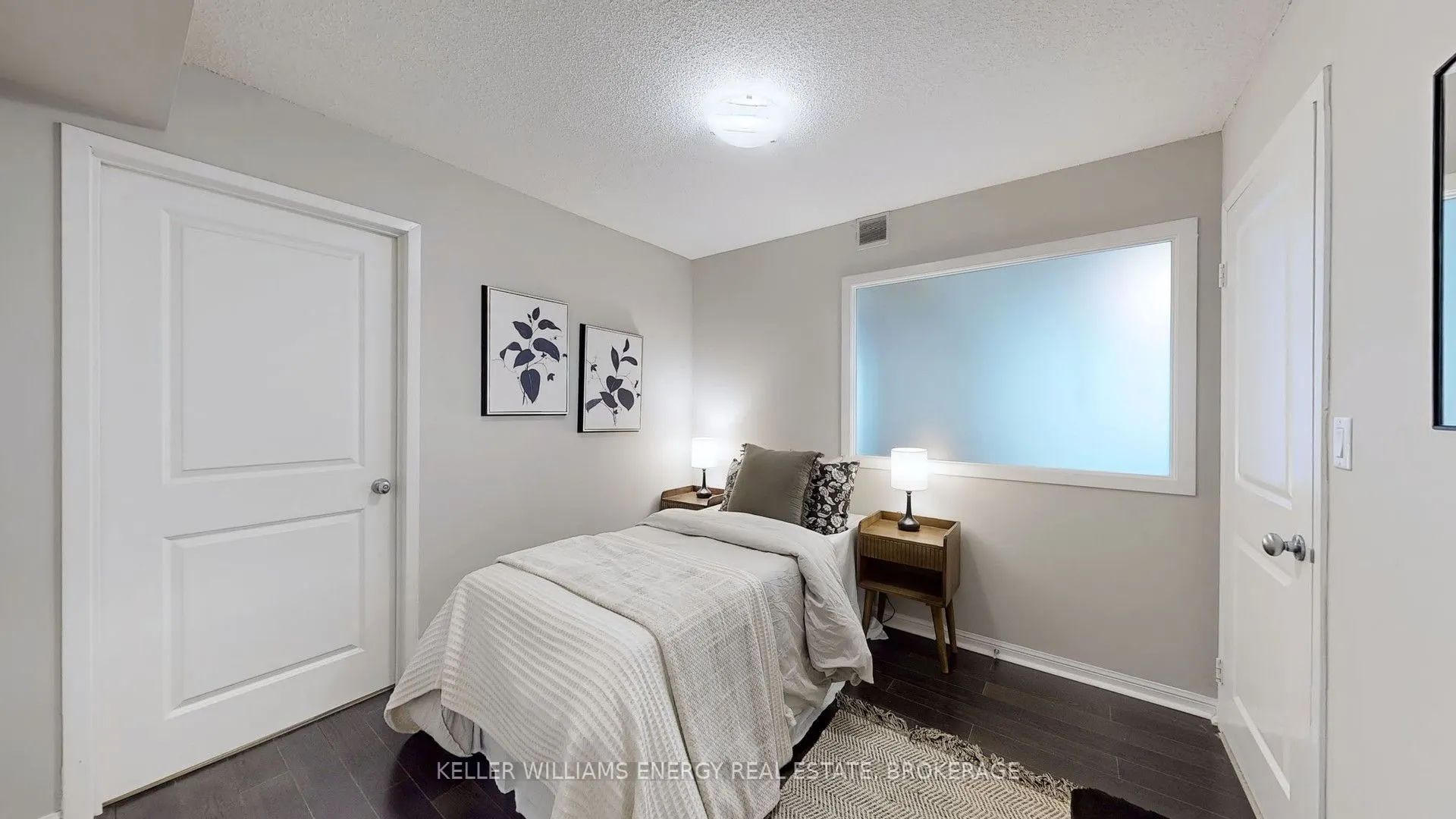11 St Joseph Street, #1401