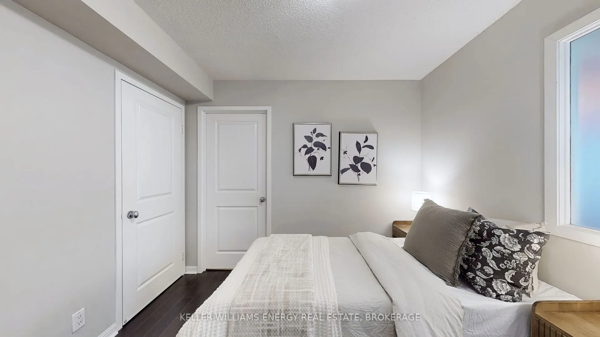 11 St Joseph Street, #1401