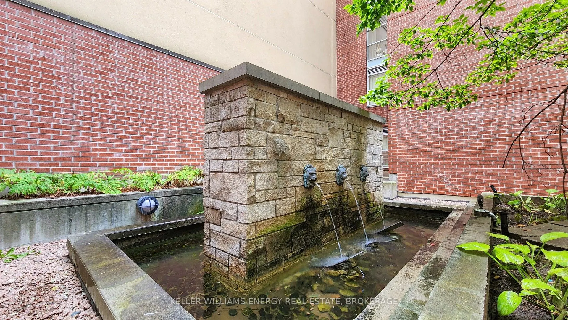 11 St Joseph Street, #1401