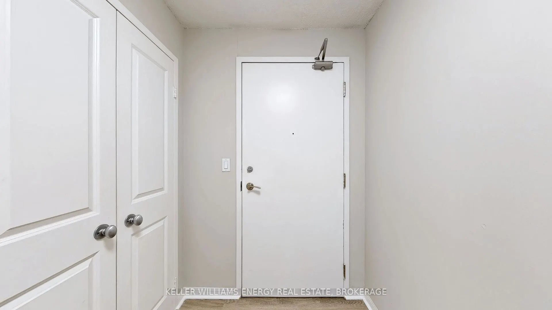 11 St Joseph Street, #1401