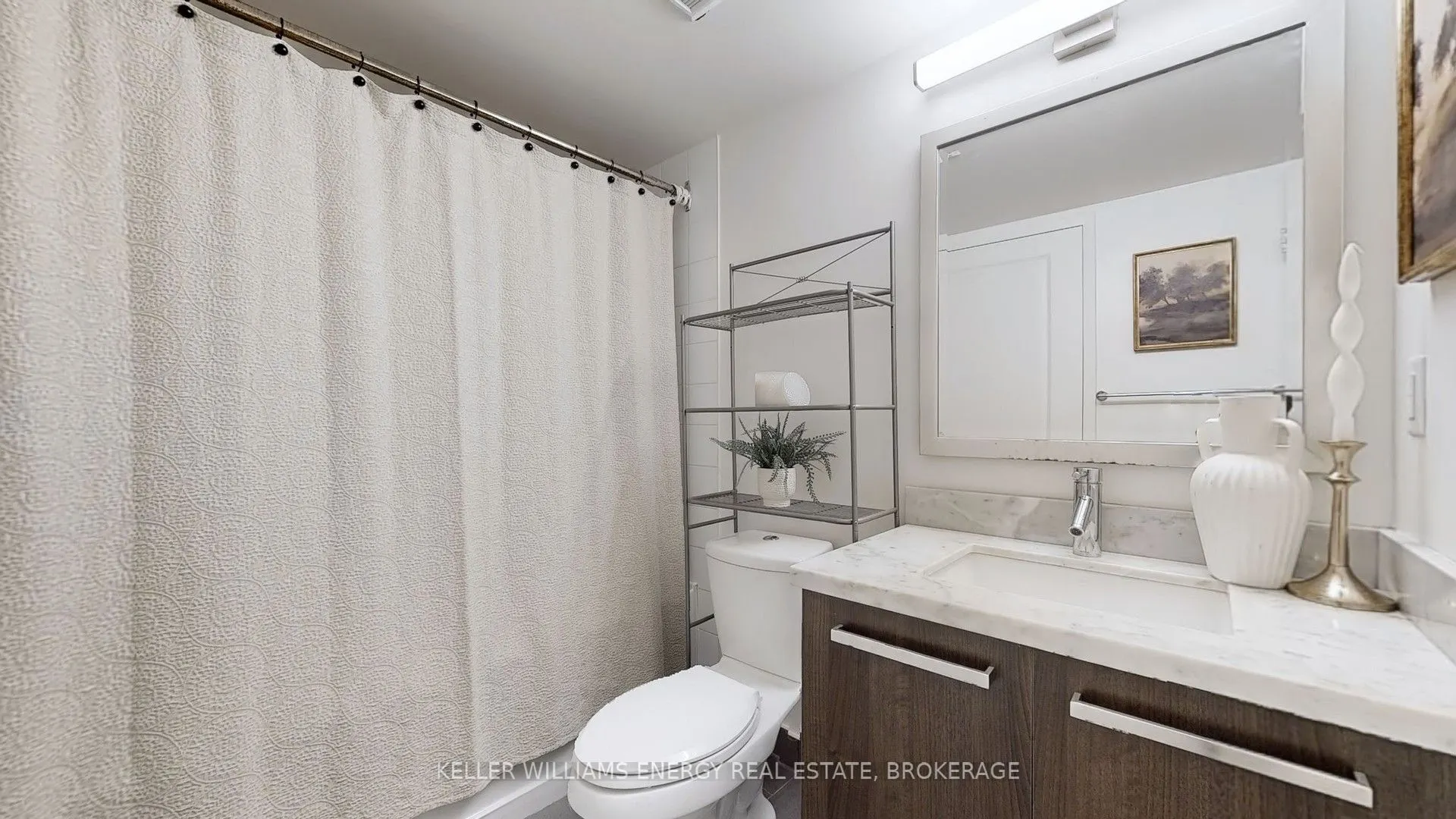11 St Joseph Street, #1401