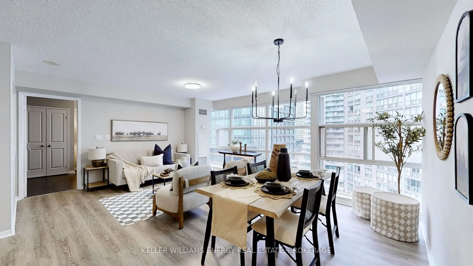 11 St Joseph Street, #1401