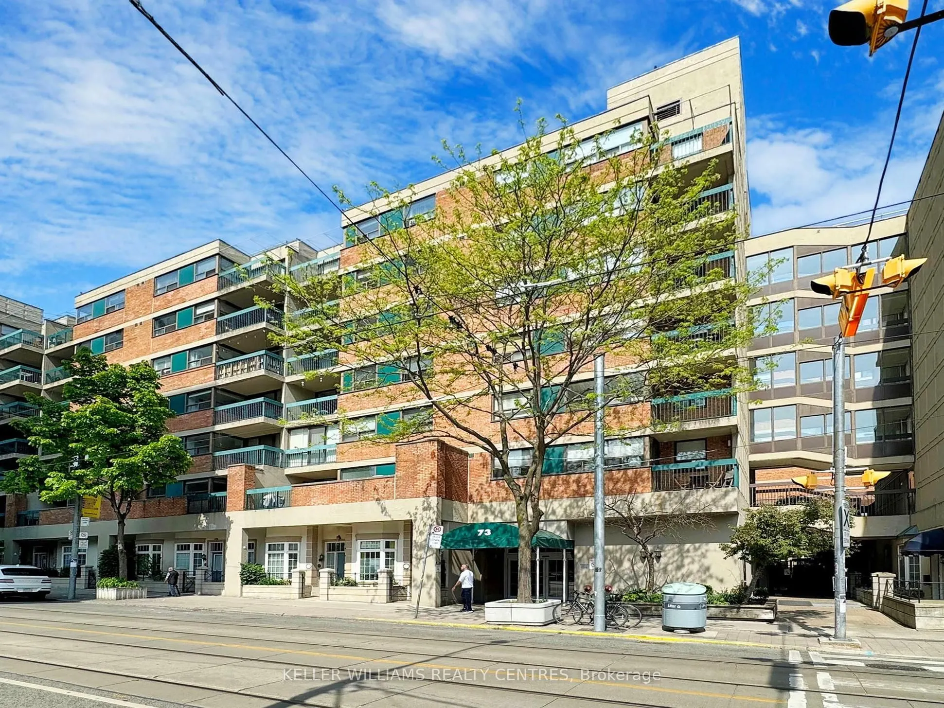 71 McCaul Street, #123