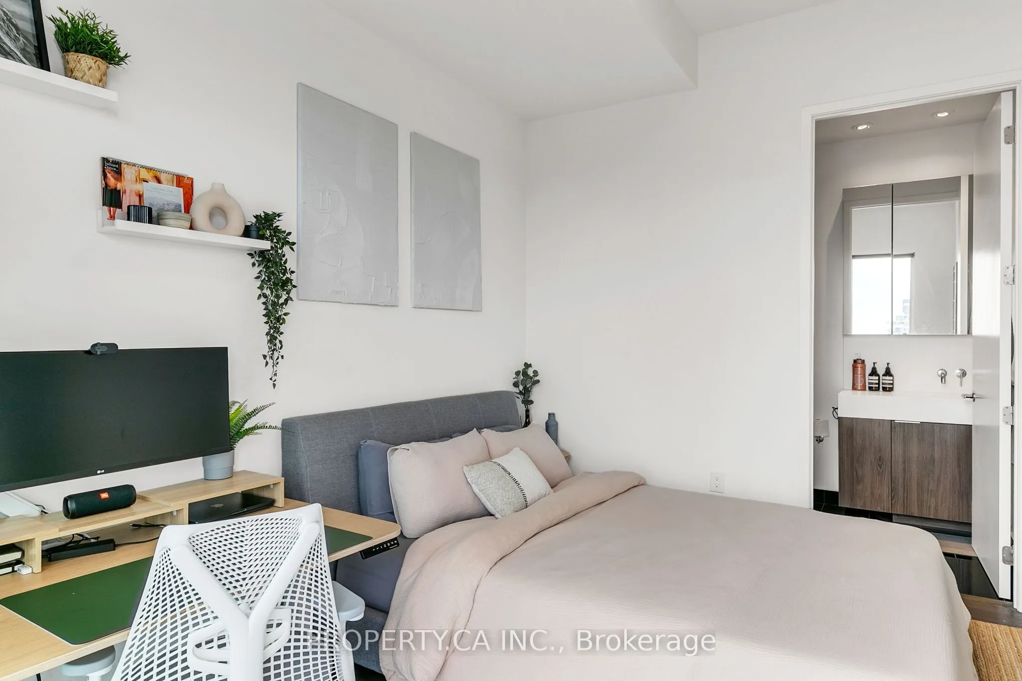 15 Lower Jarvis Street #4005