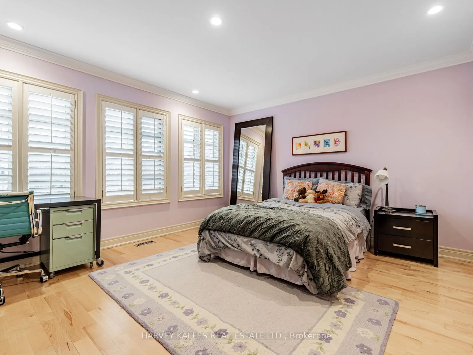 55 Viewmount Avenue