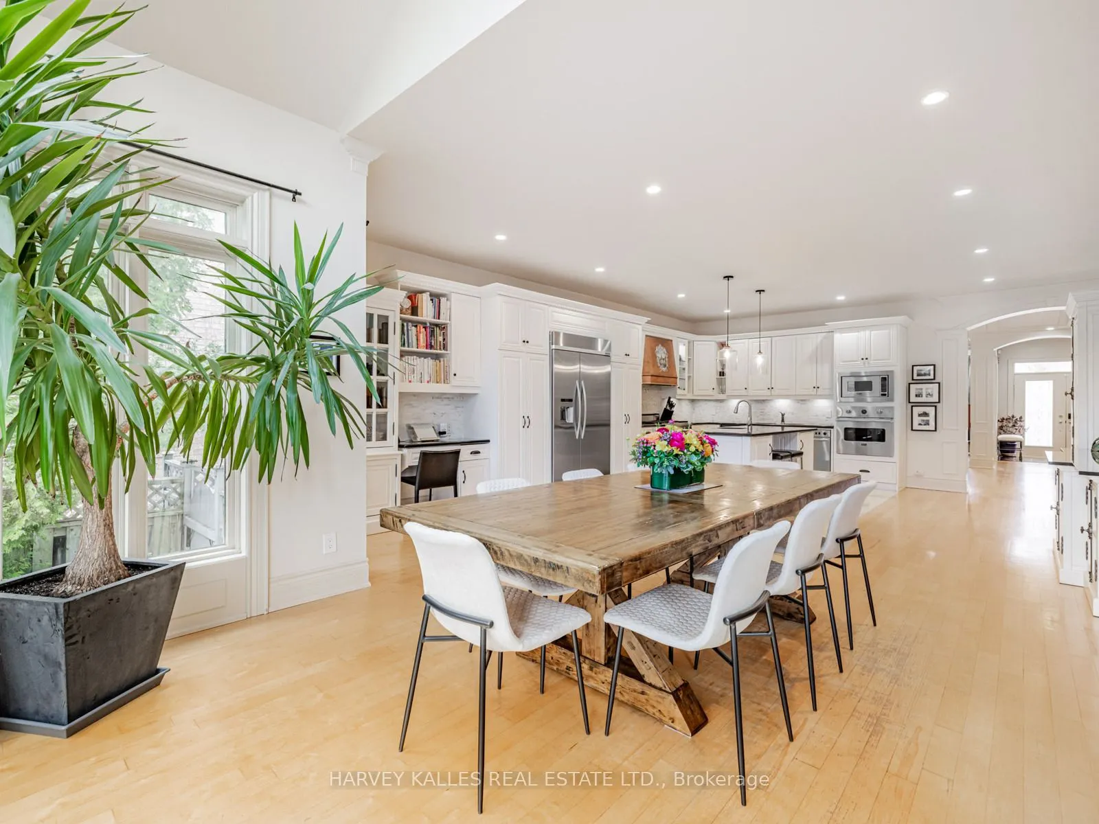55 Viewmount Avenue