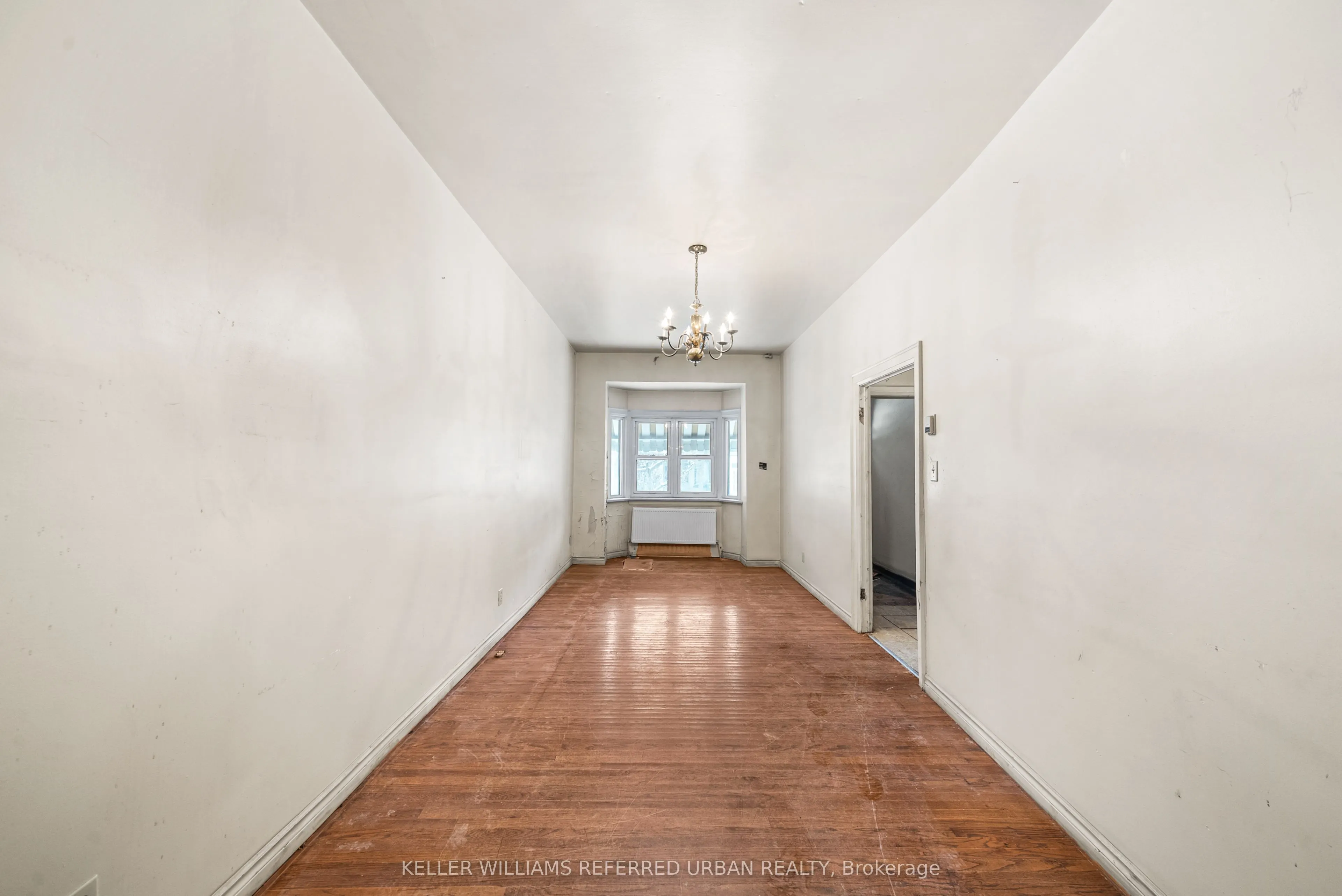 69 Montrose Avenue