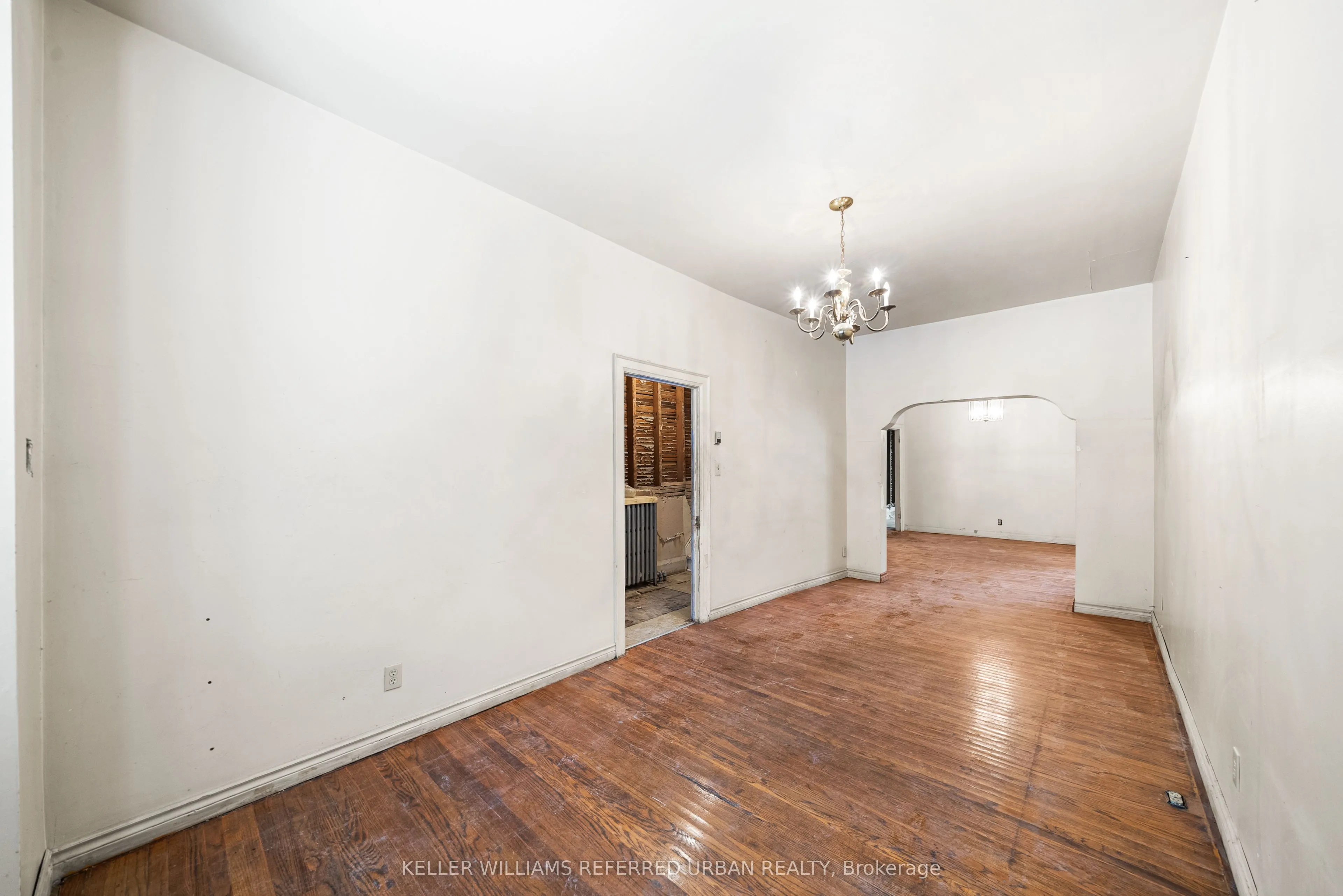 69 Montrose Avenue