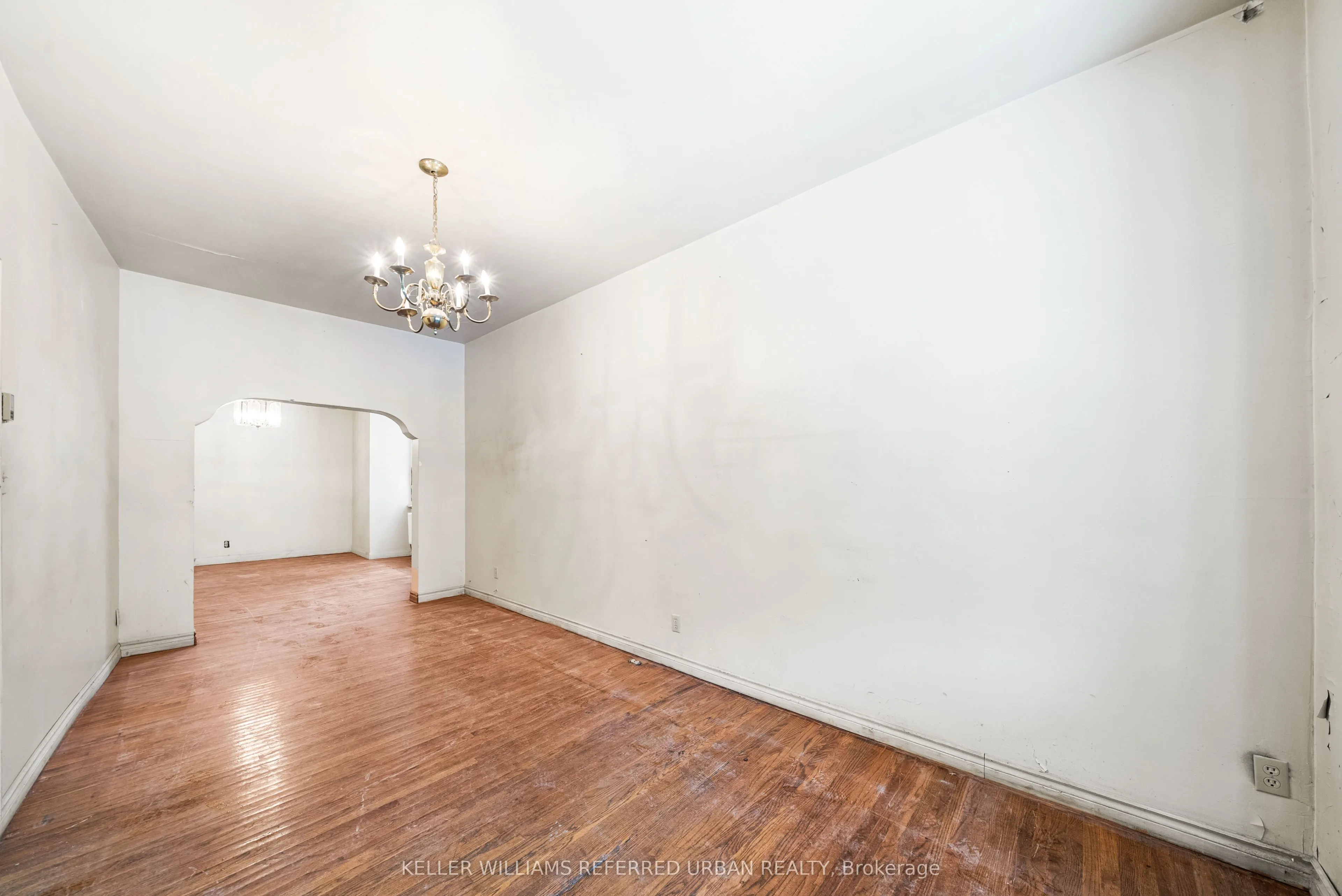69 Montrose Avenue