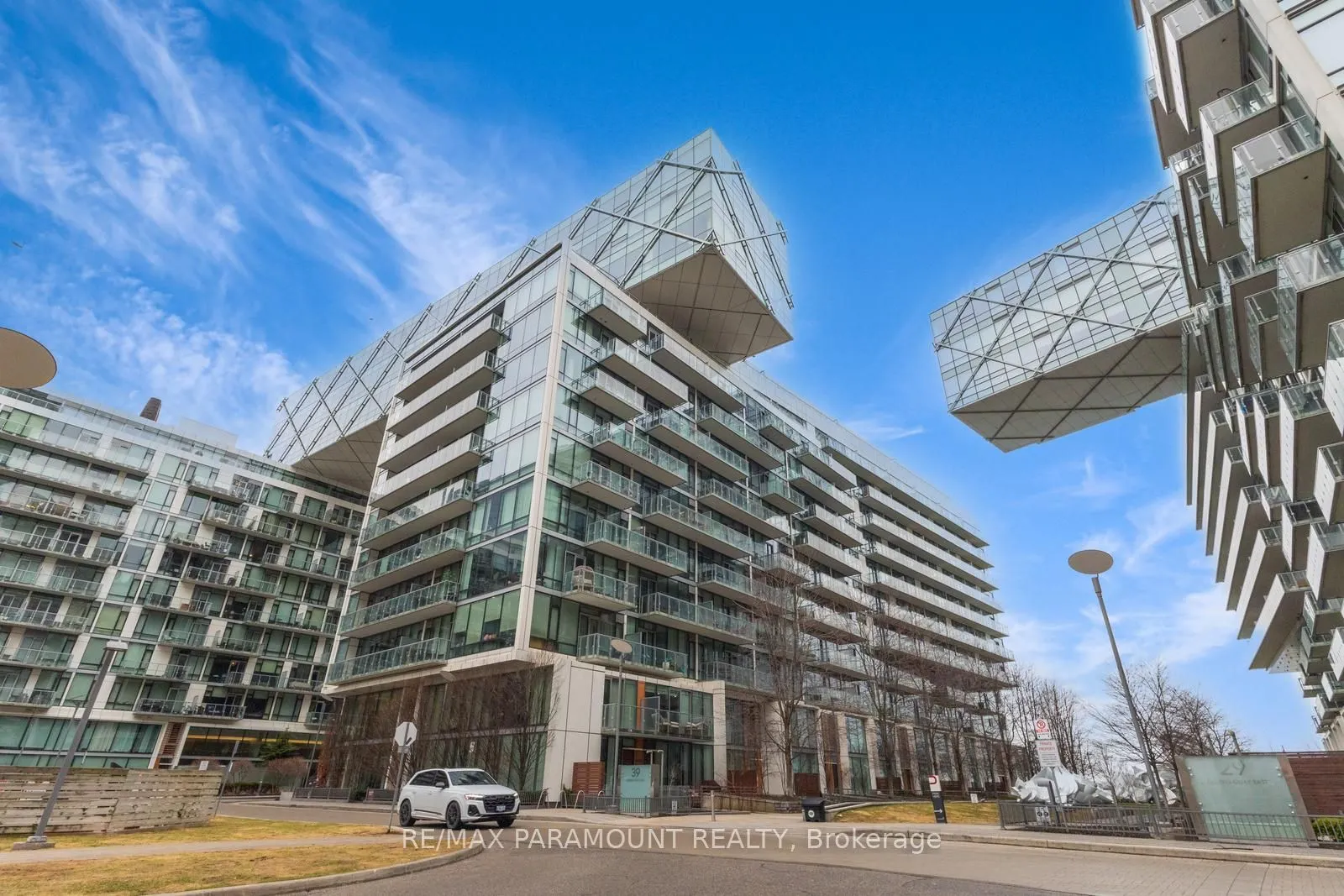 39 Queens Quay E, #1101