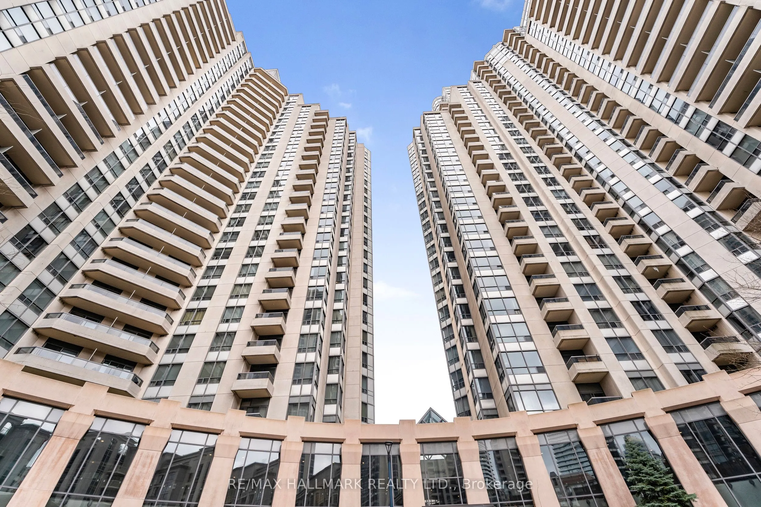 5 Northtown Way, #1413